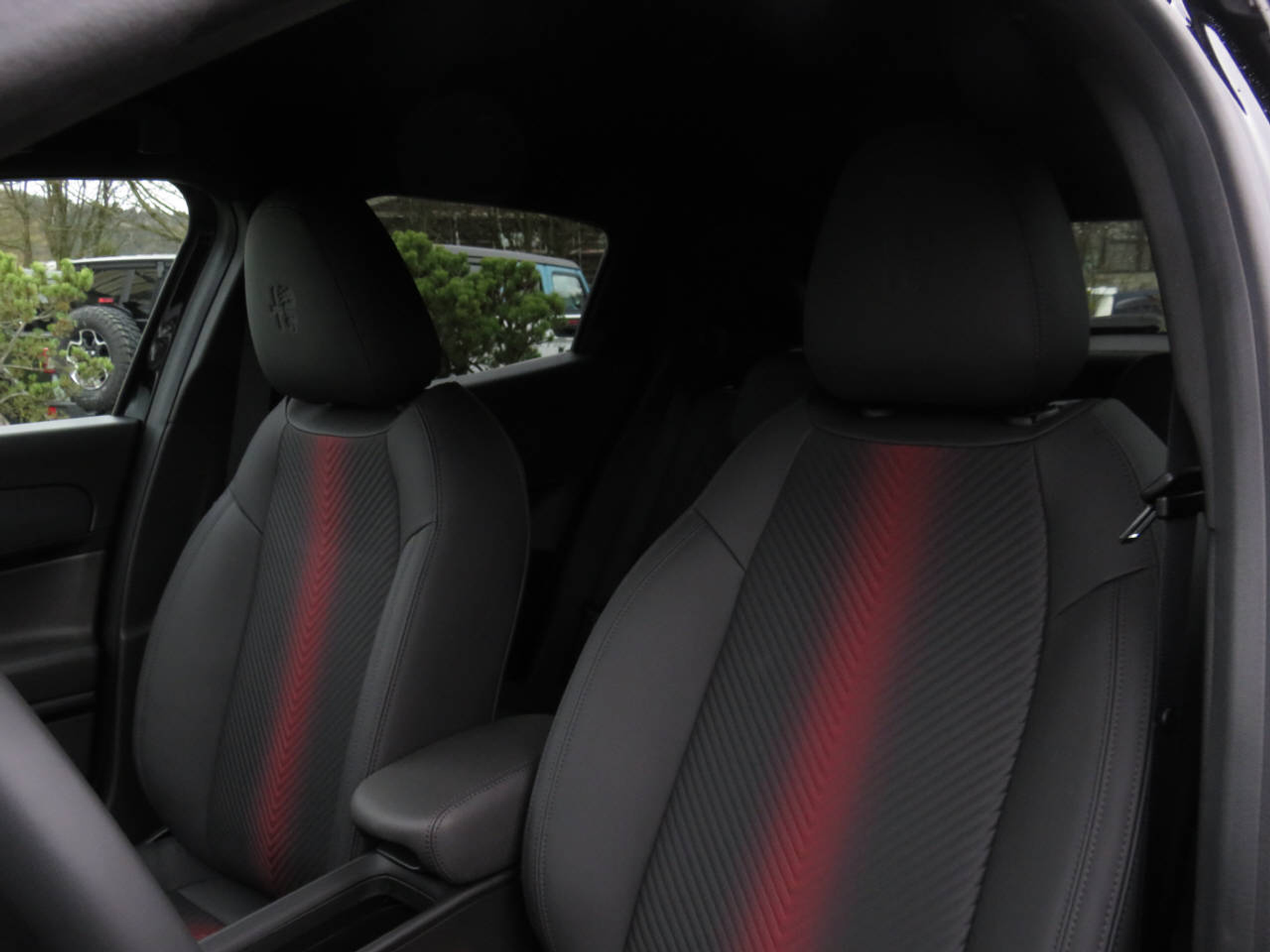 listing desktop thumbnail image 11