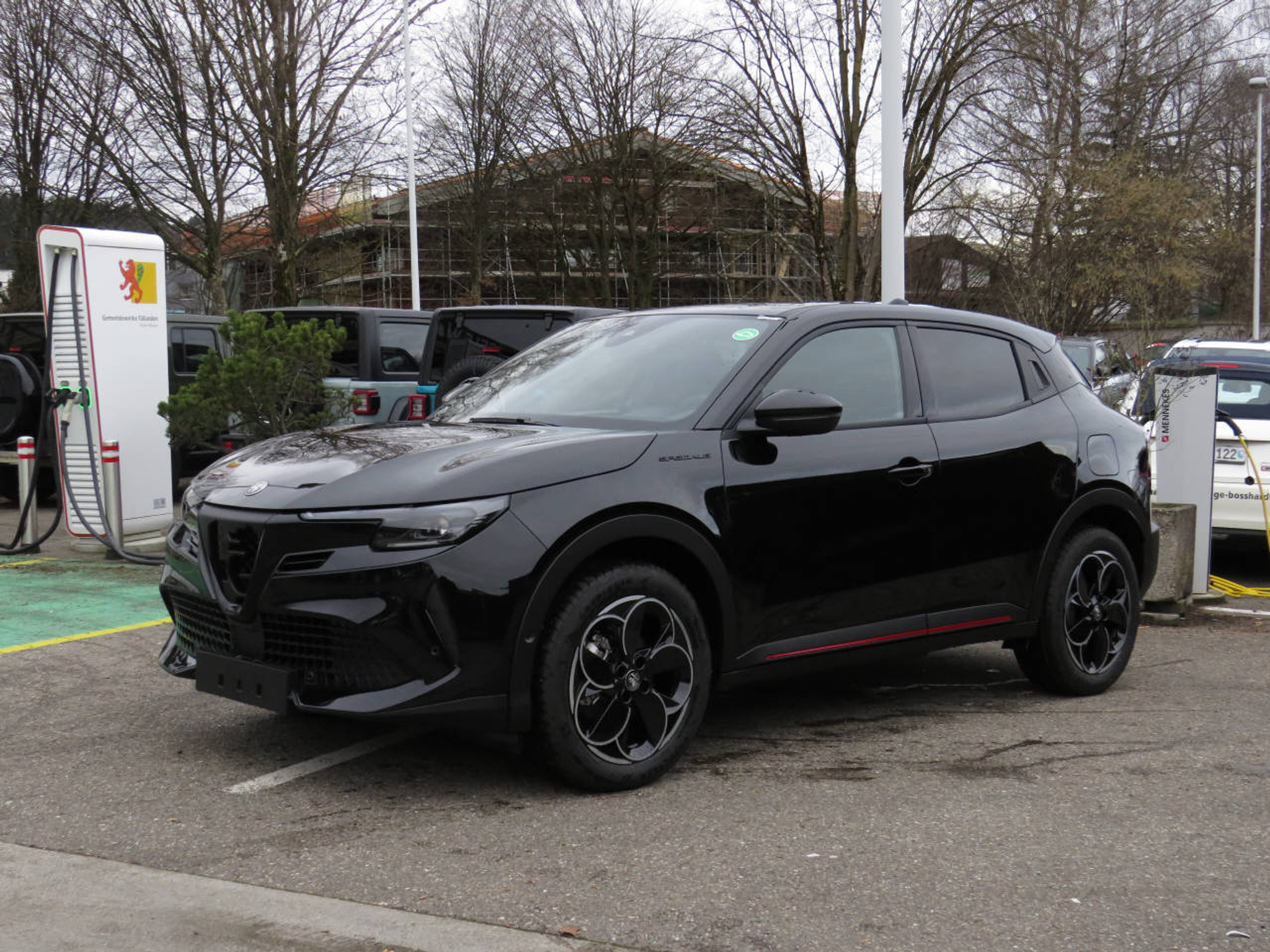 listing desktop thumbnail image 6