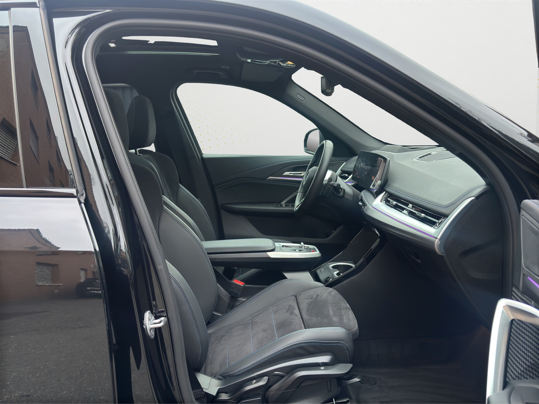 listing desktop thumbnail image 12