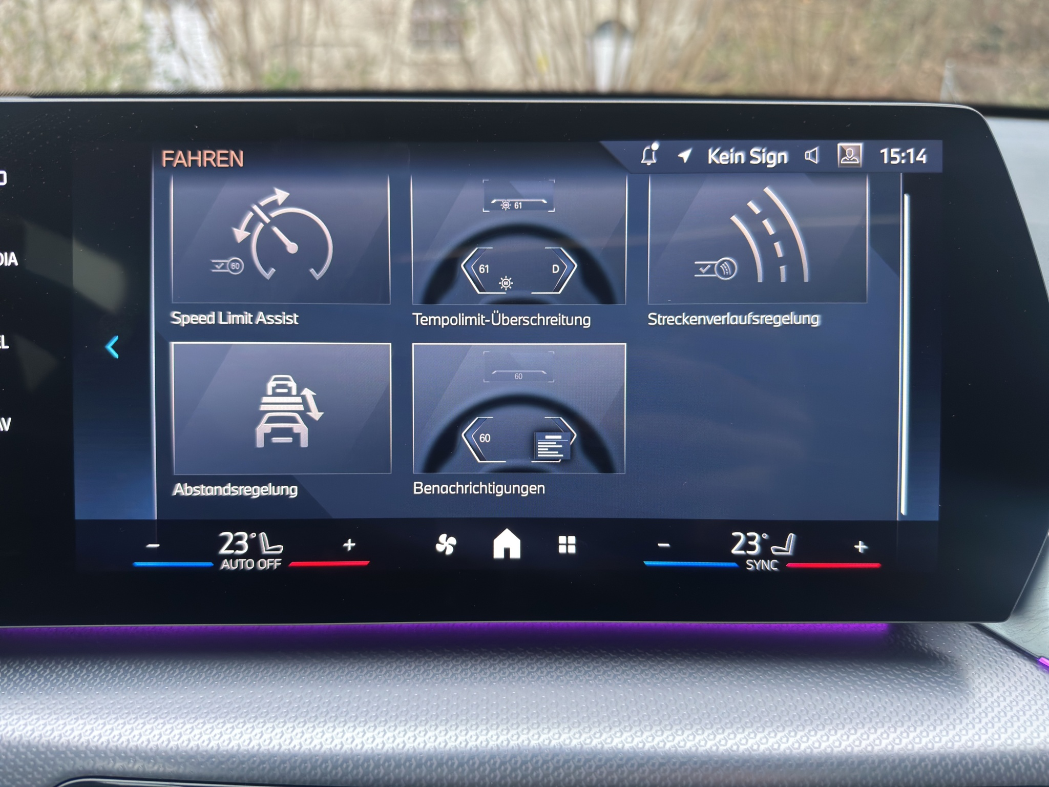 listing desktop thumbnail image 23