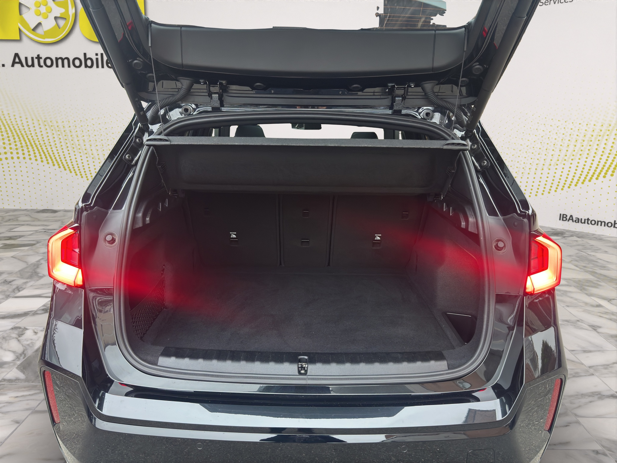 listing desktop thumbnail image 8