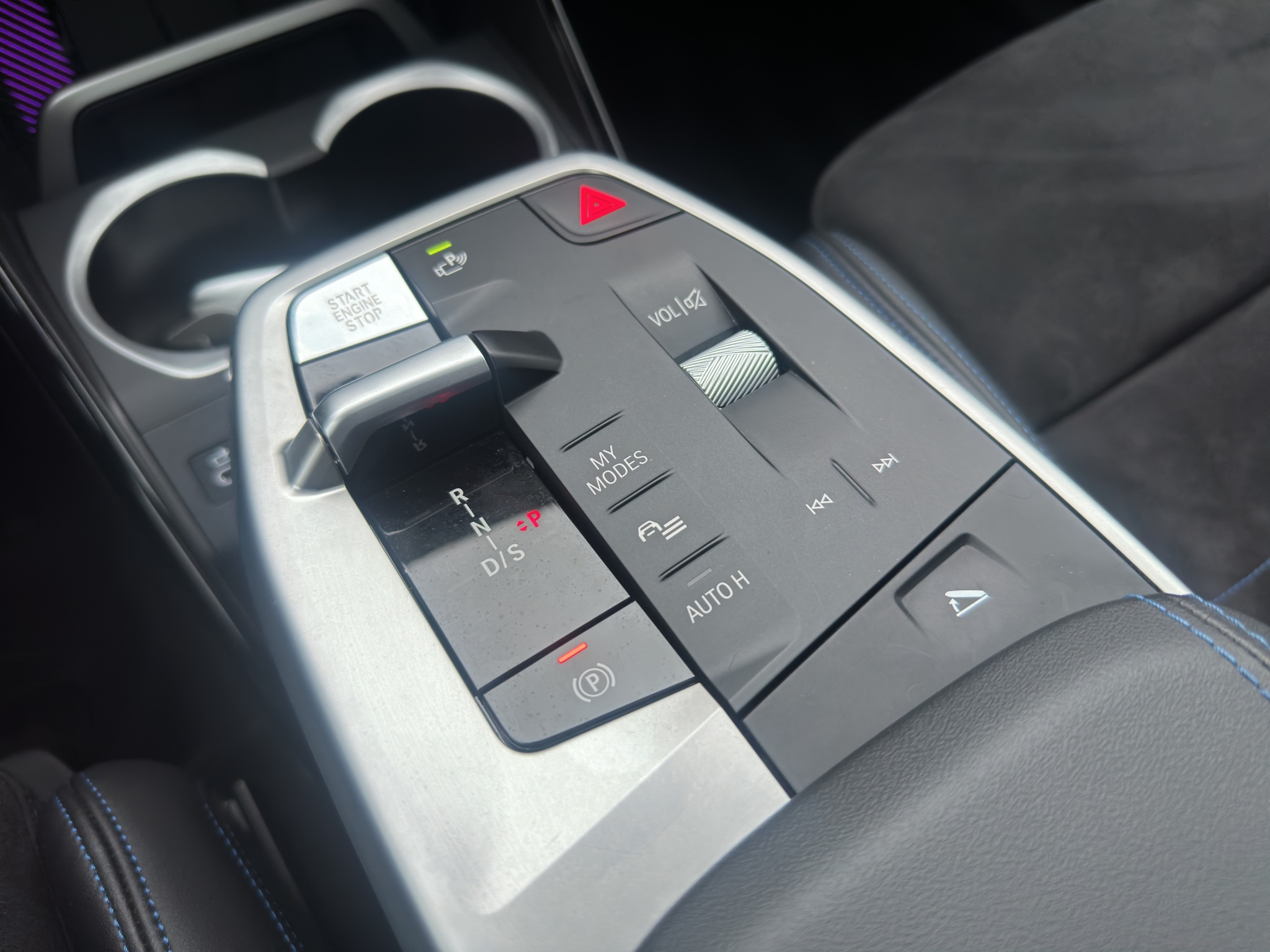 listing desktop thumbnail image 25