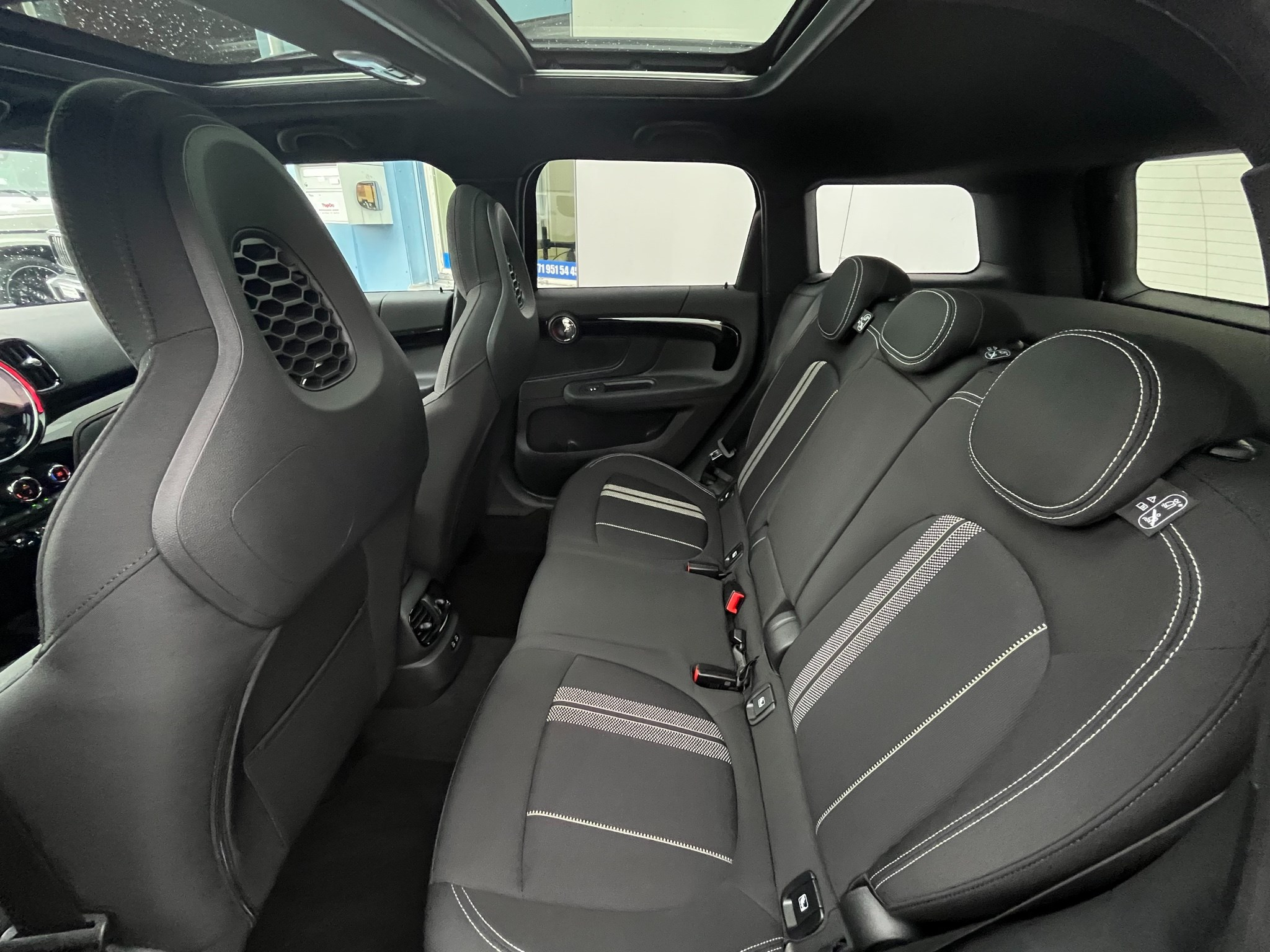 listing desktop thumbnail image 12