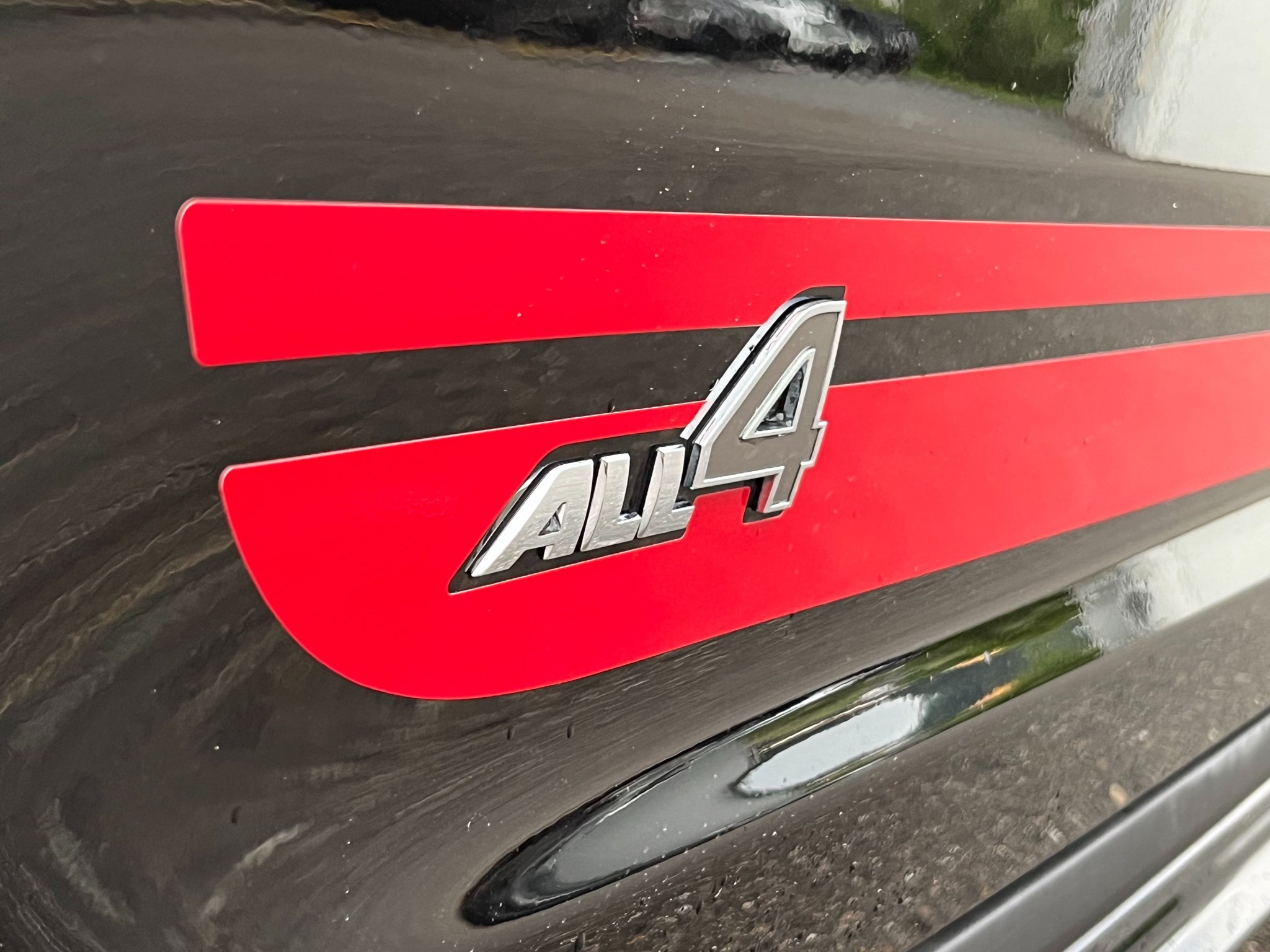 listing desktop thumbnail image 4