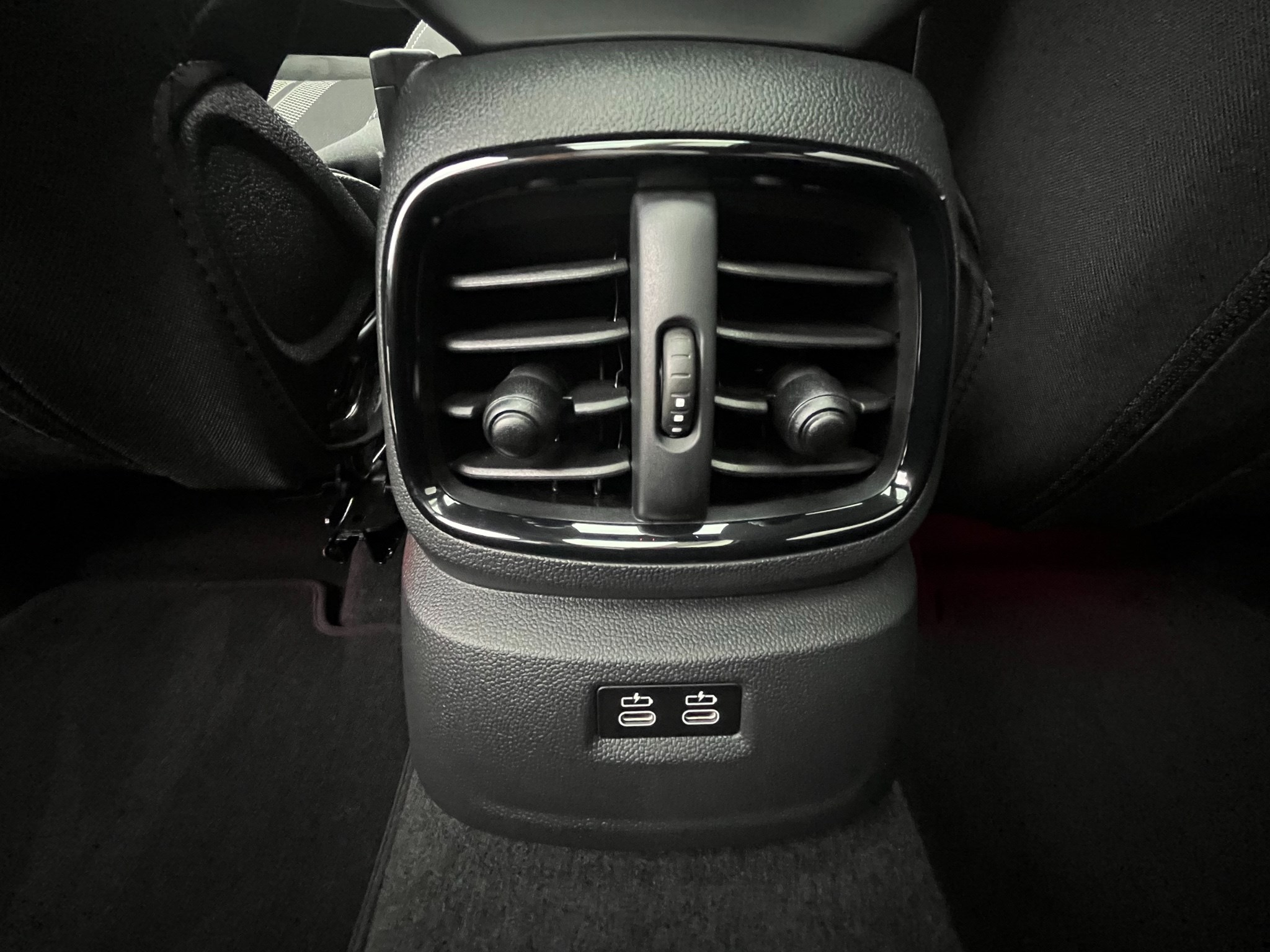 listing desktop thumbnail image 24