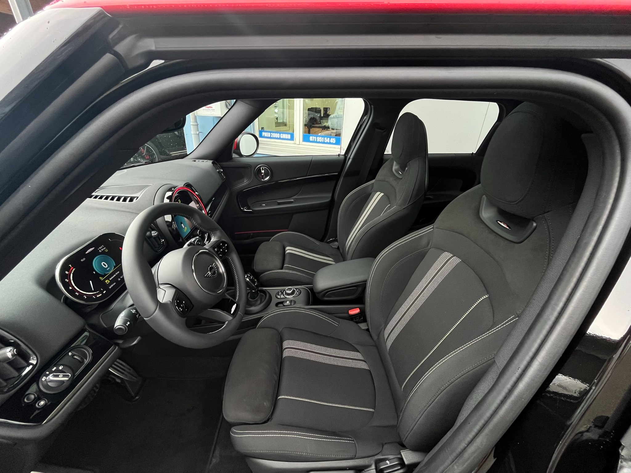 listing desktop thumbnail image 10