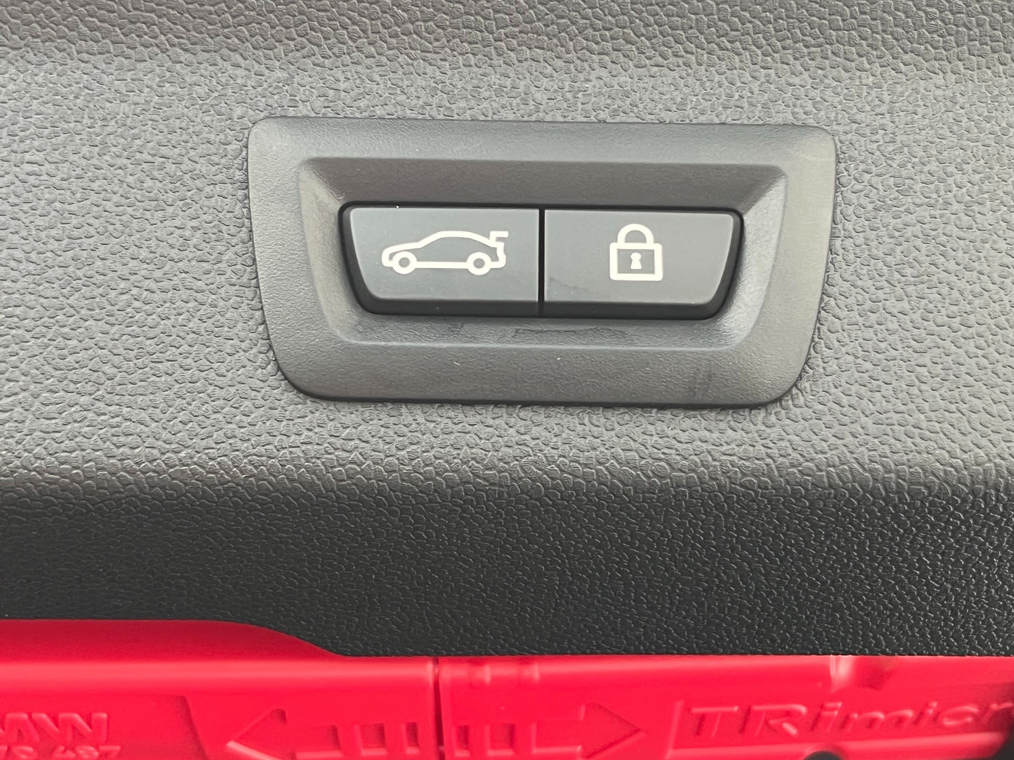 listing desktop thumbnail image 26