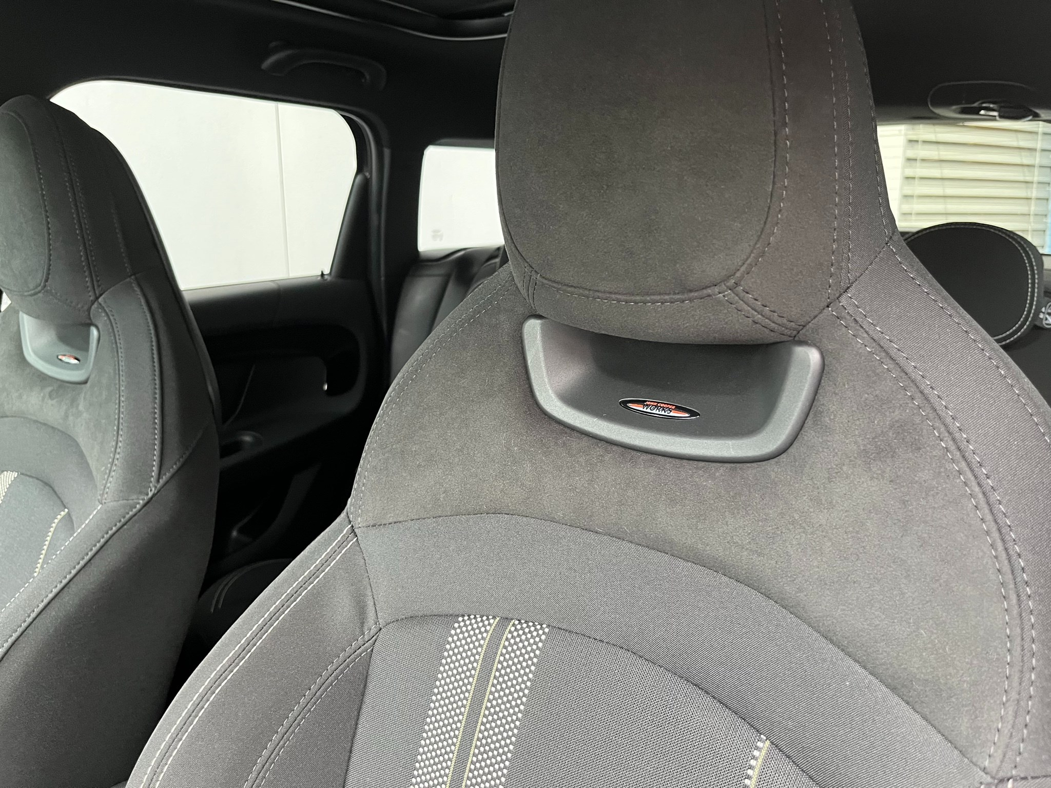 listing desktop thumbnail image 11