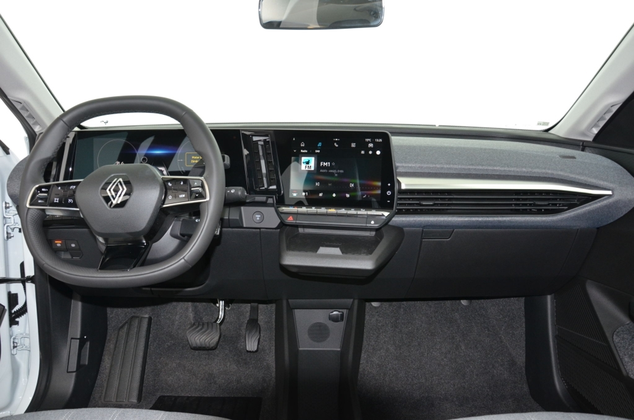 listing desktop thumbnail image 11