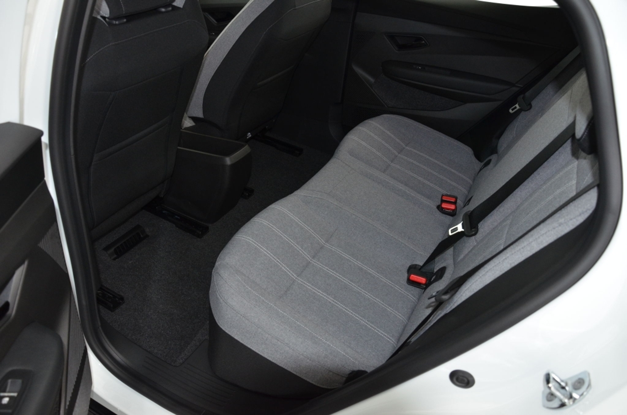 listing desktop thumbnail image 13