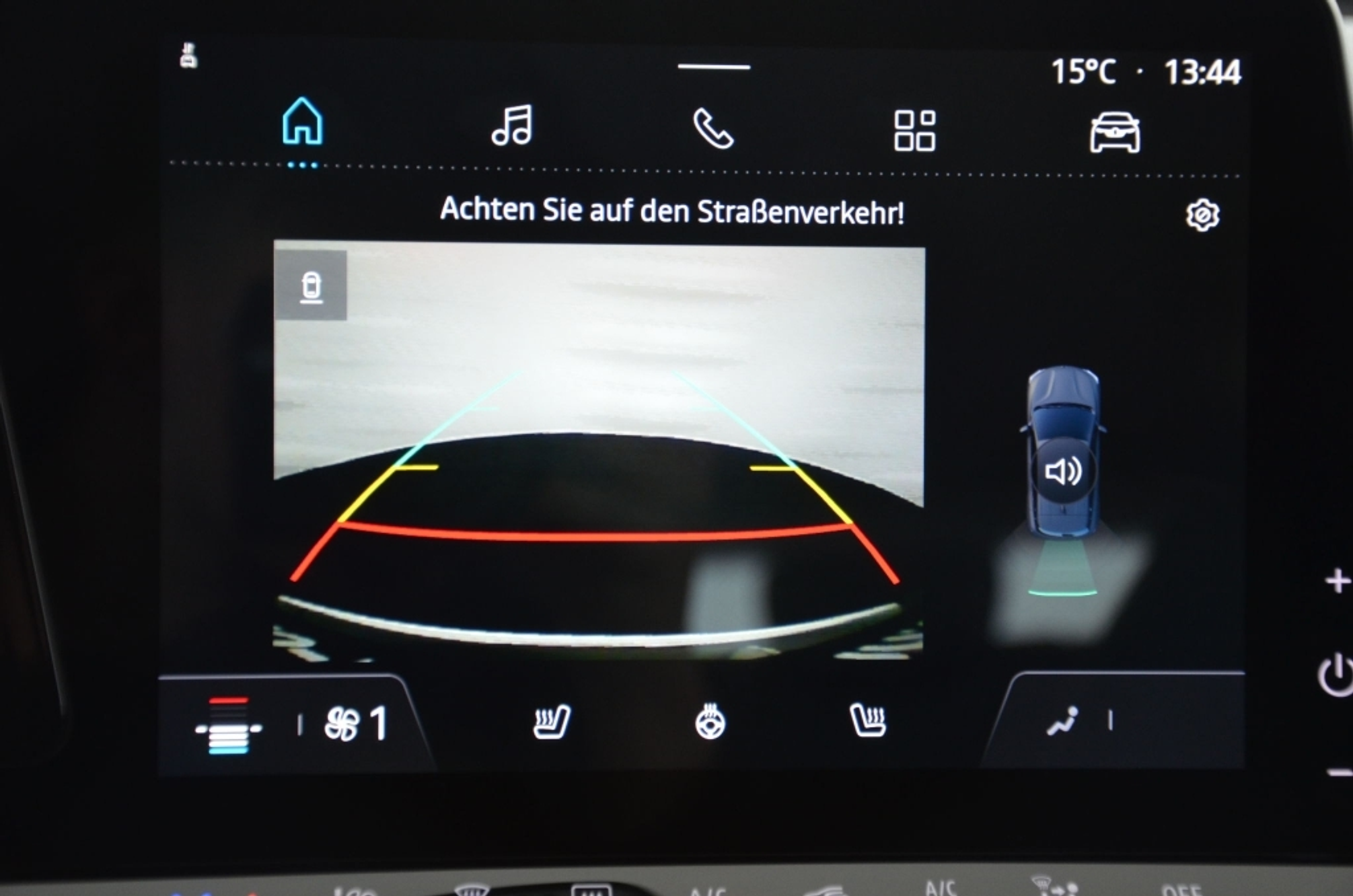 listing desktop thumbnail image 15