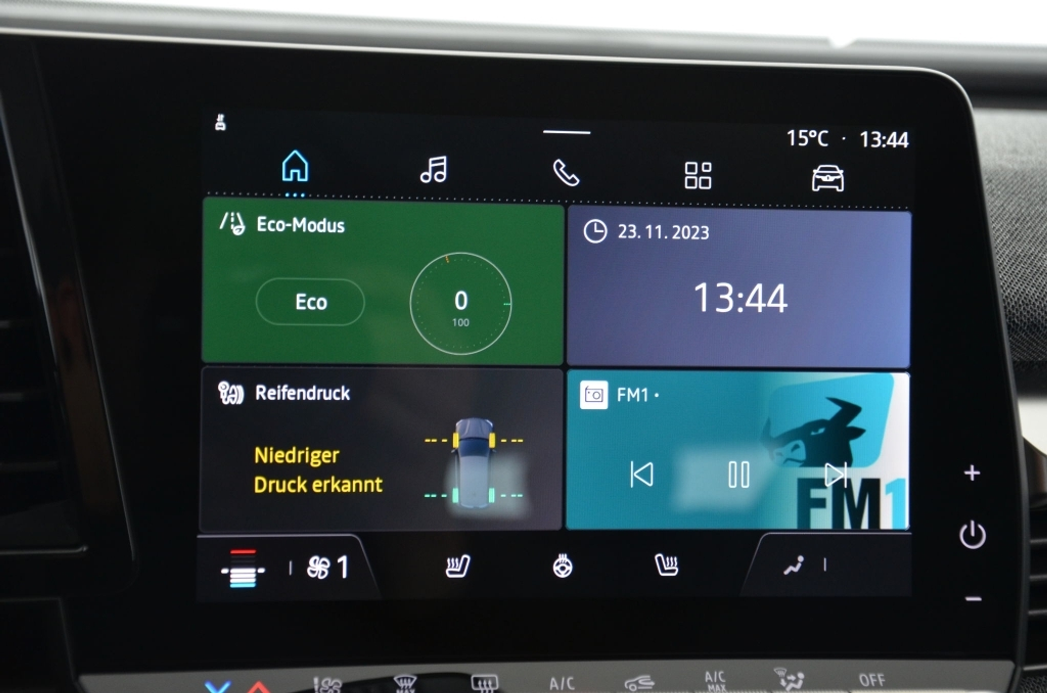 listing desktop thumbnail image 14