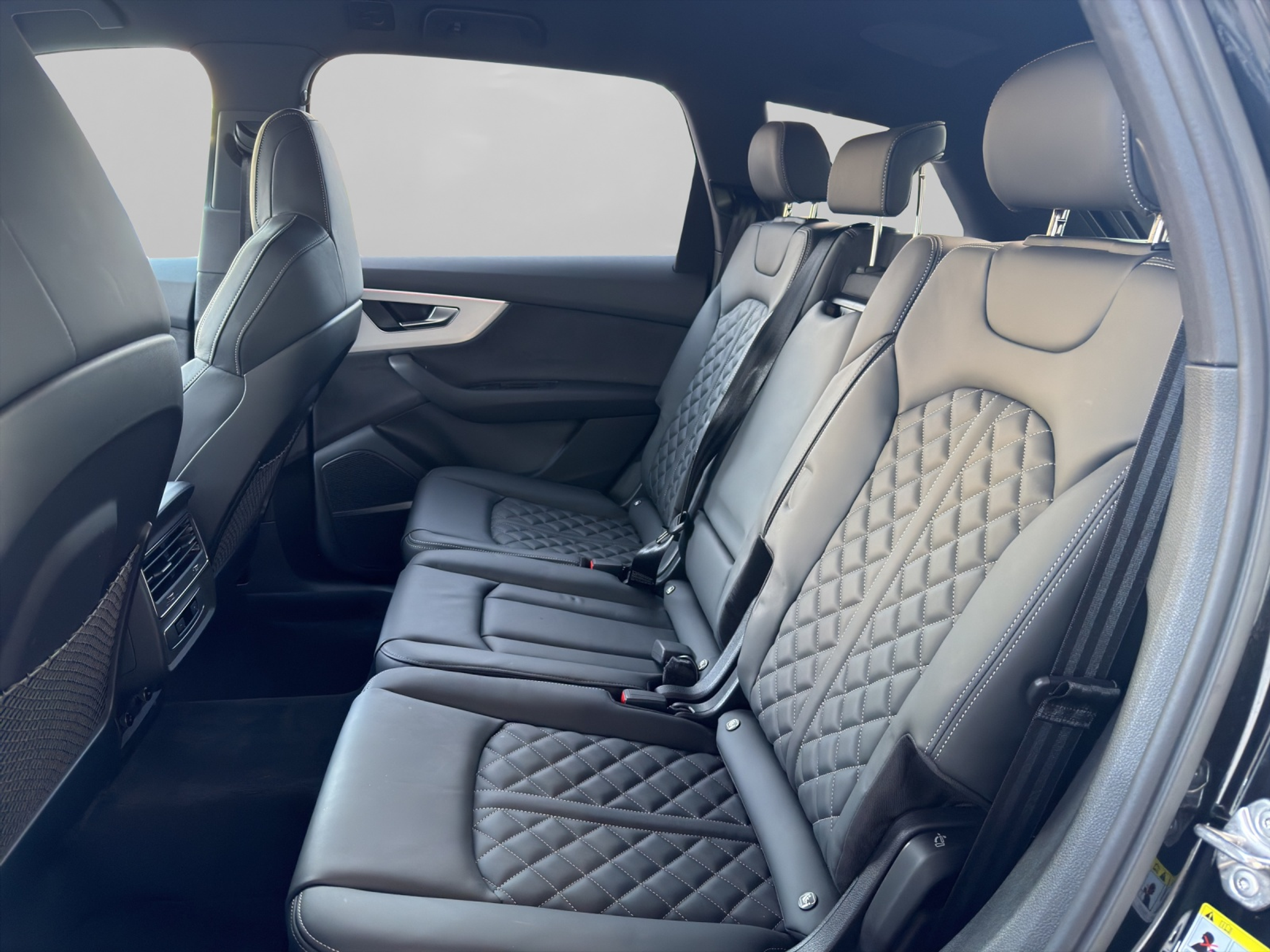 listing desktop thumbnail image 6