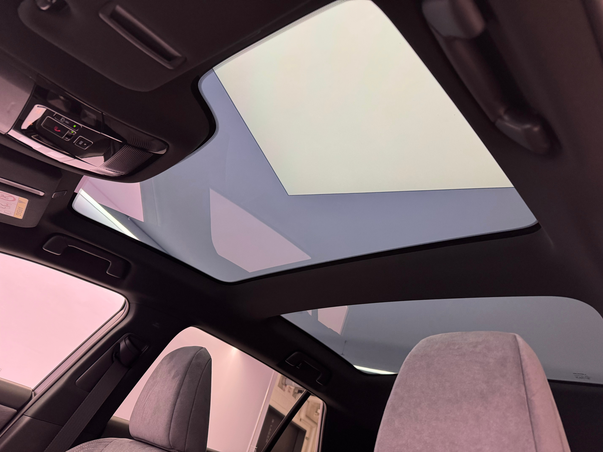 listing desktop thumbnail image 17