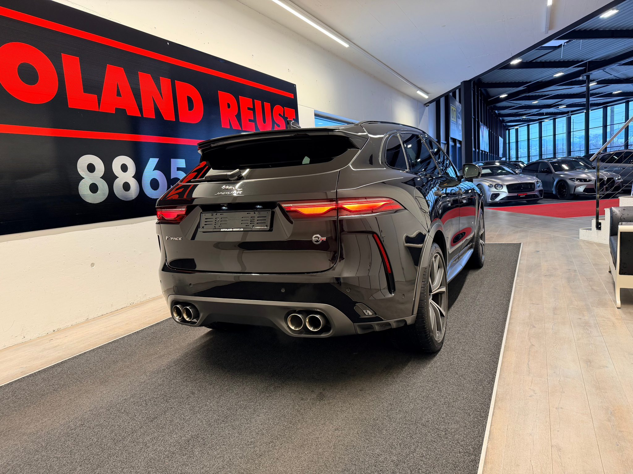 listing desktop thumbnail image 7