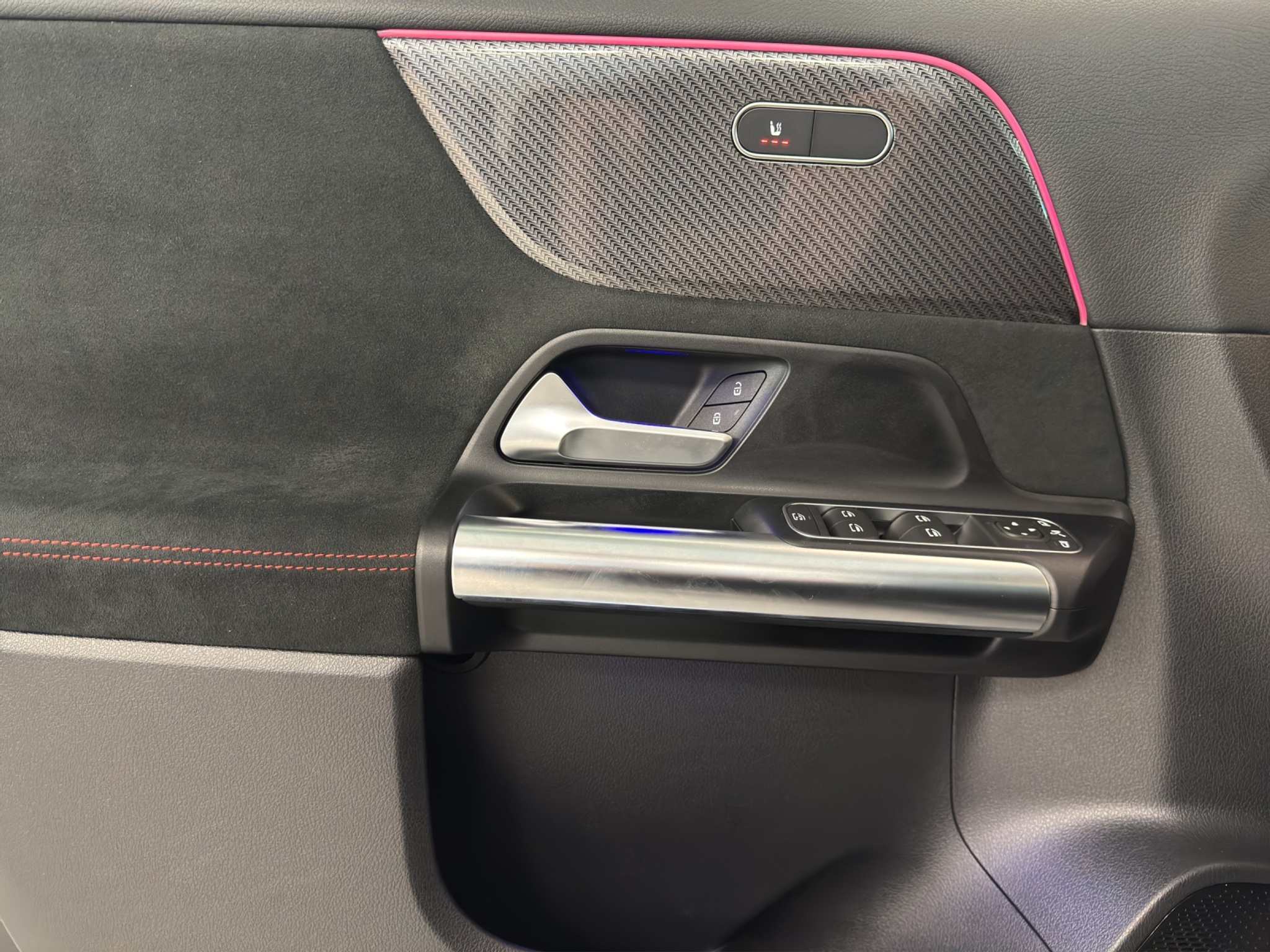 listing desktop thumbnail image 12