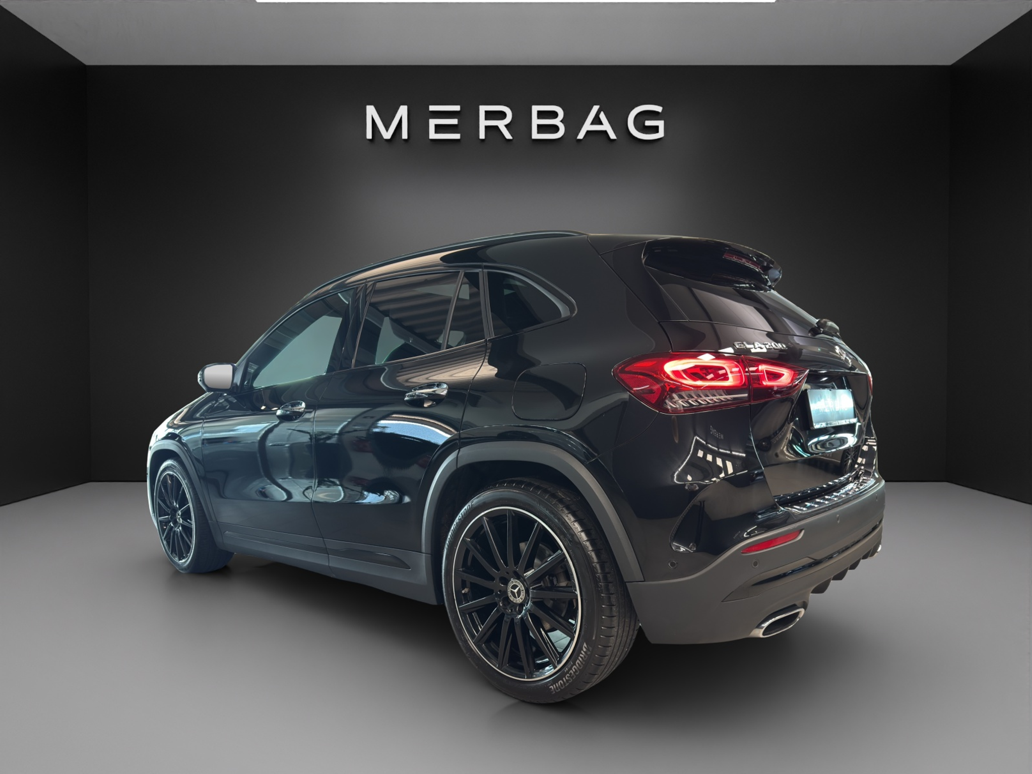 listing desktop thumbnail image 3