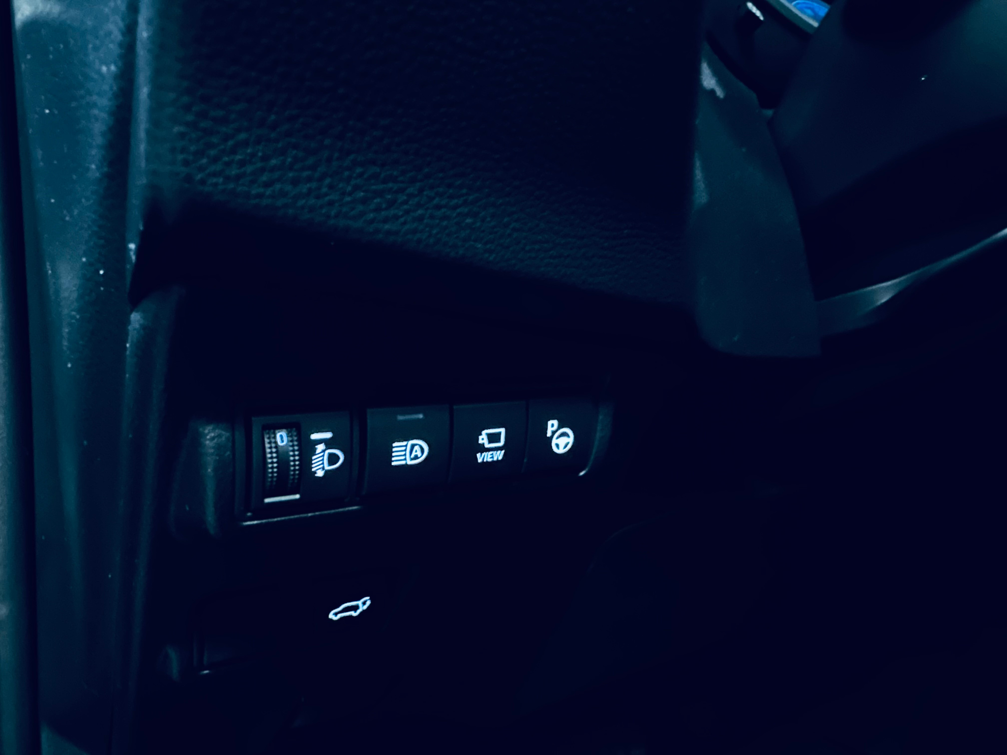 listing desktop thumbnail image 18