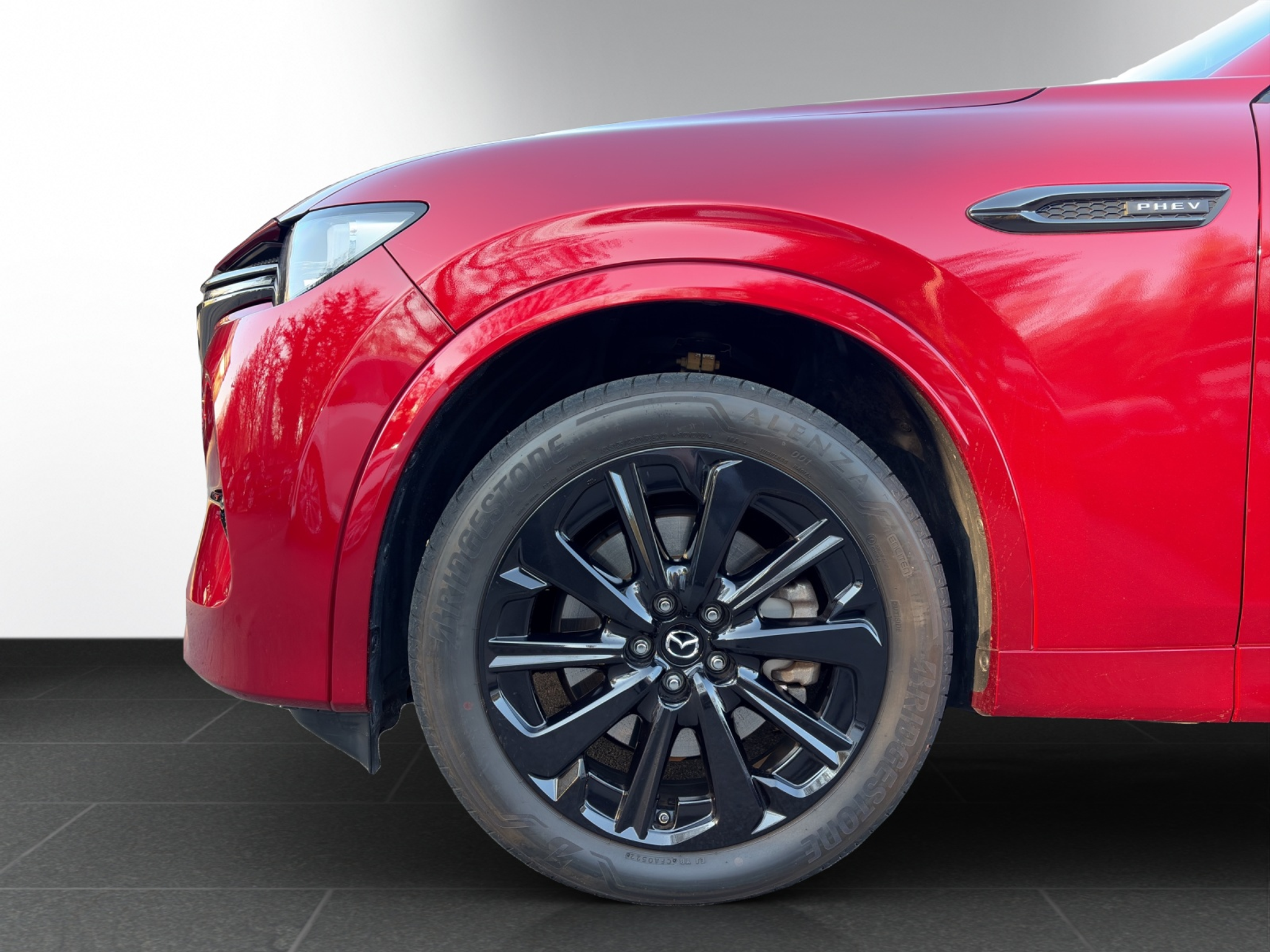 listing desktop thumbnail image 2