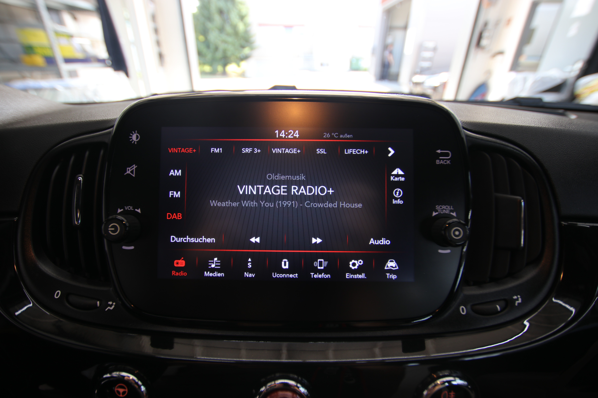 listing desktop thumbnail image 17