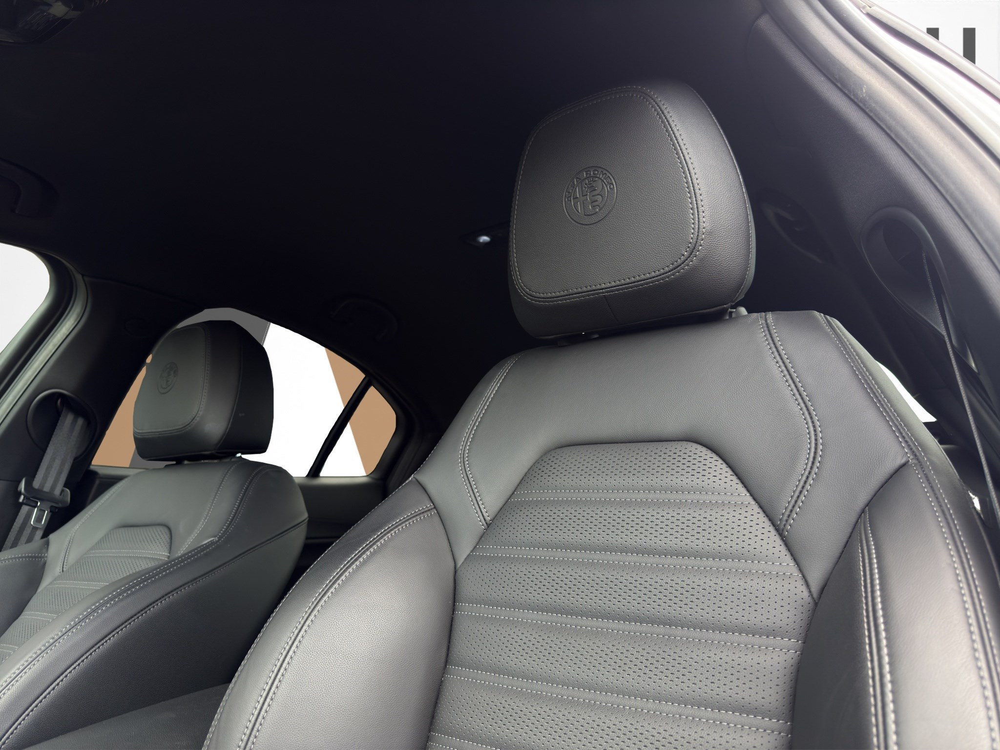 listing desktop thumbnail image 19