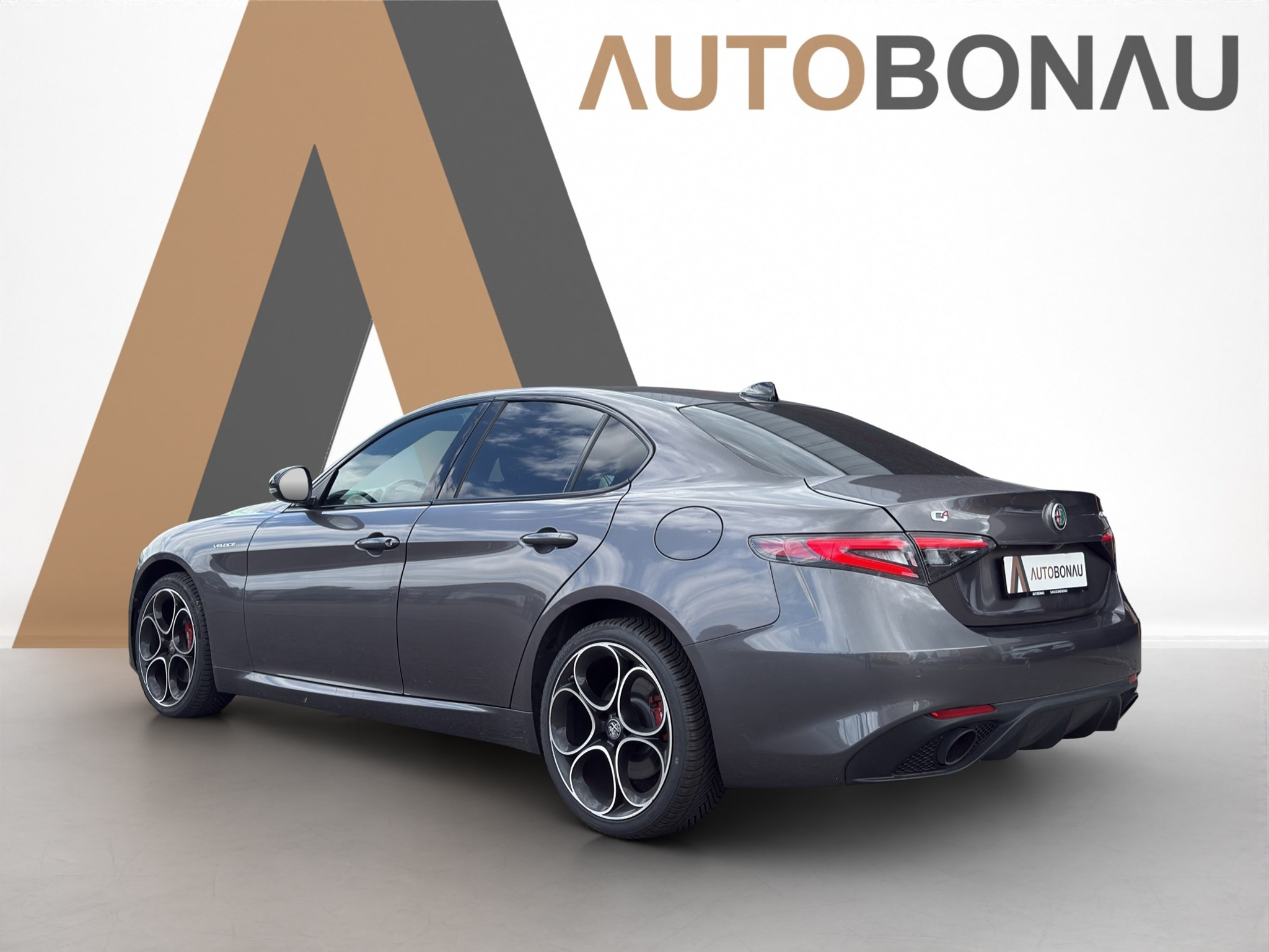 listing desktop thumbnail image 2