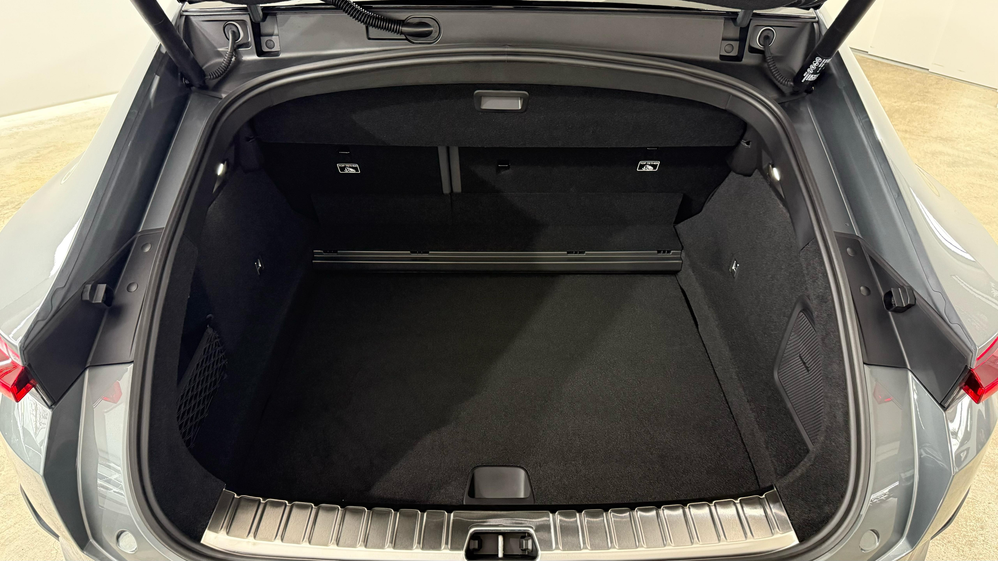 listing desktop thumbnail image 6