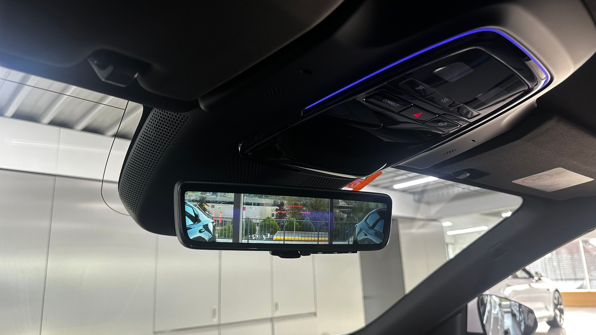 listing desktop thumbnail image 15