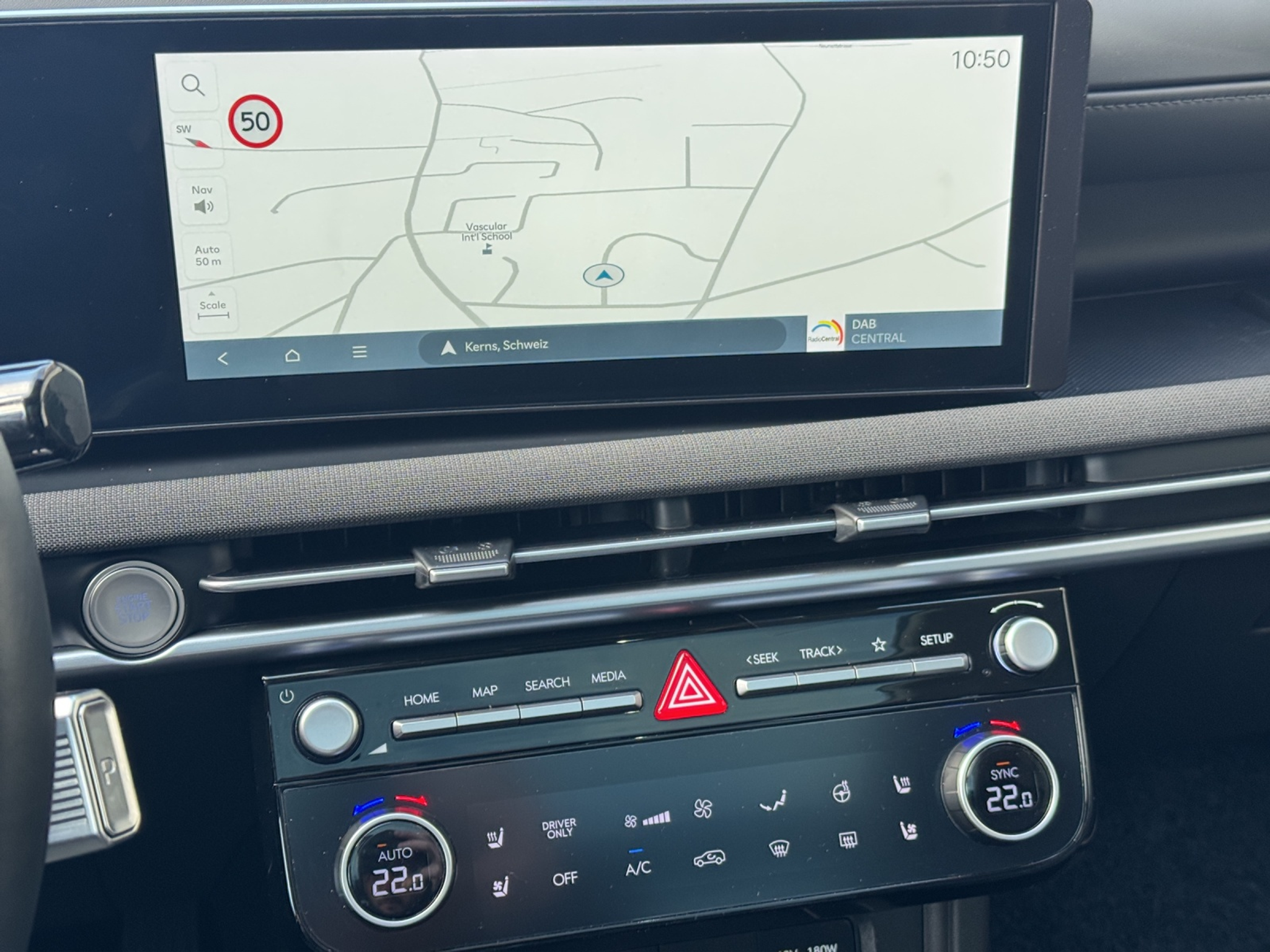 listing desktop thumbnail image 14