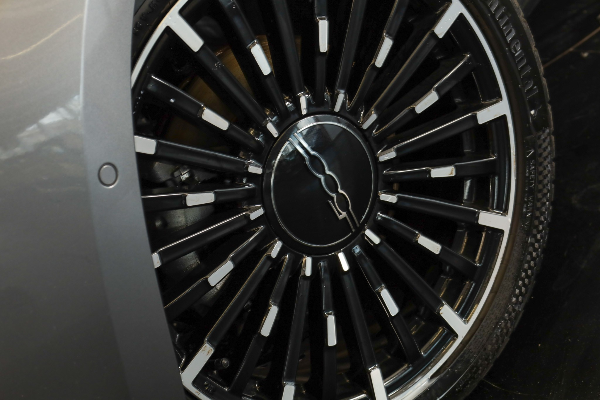 listing desktop thumbnail image 10