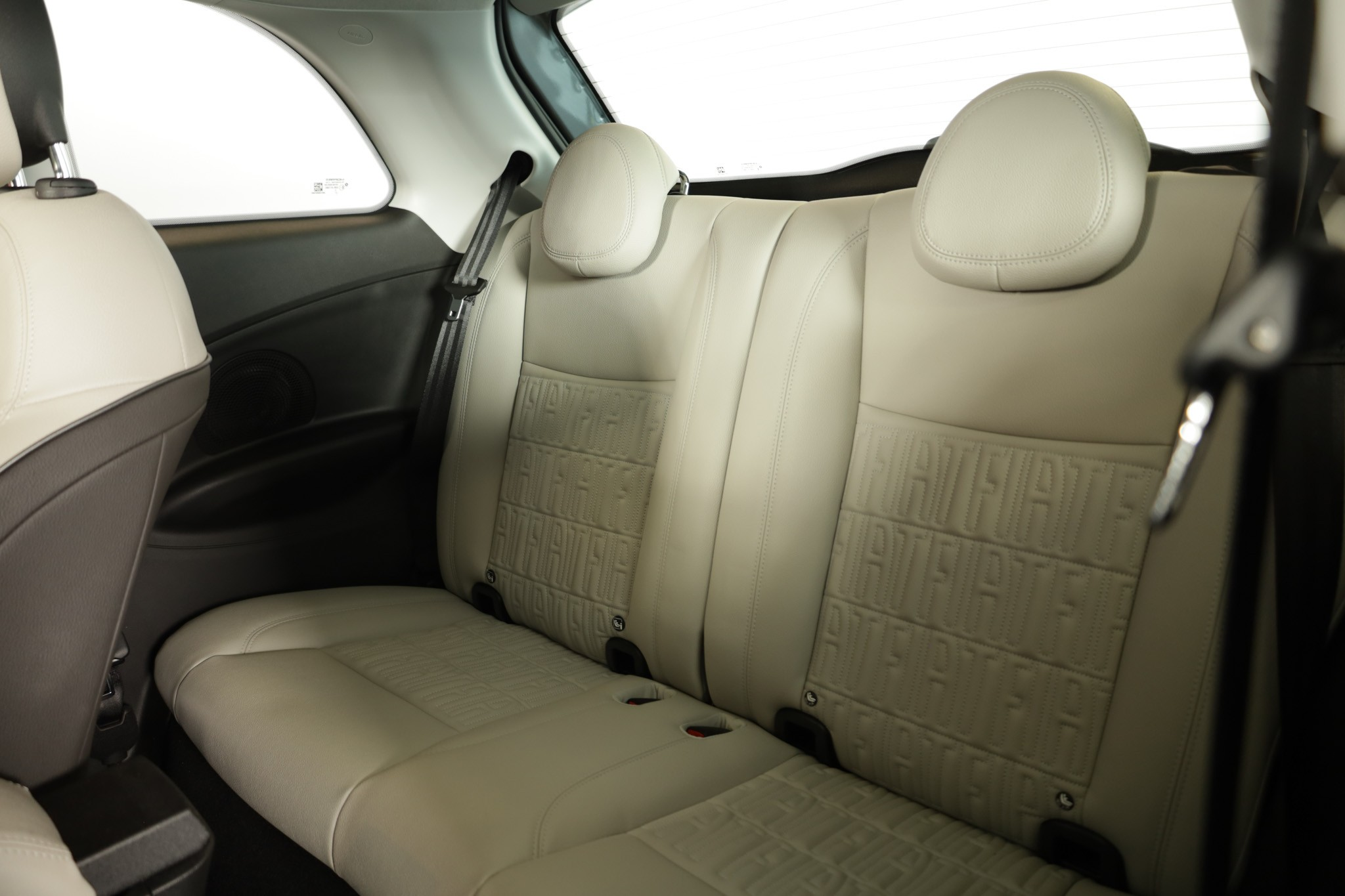 listing desktop thumbnail image 11