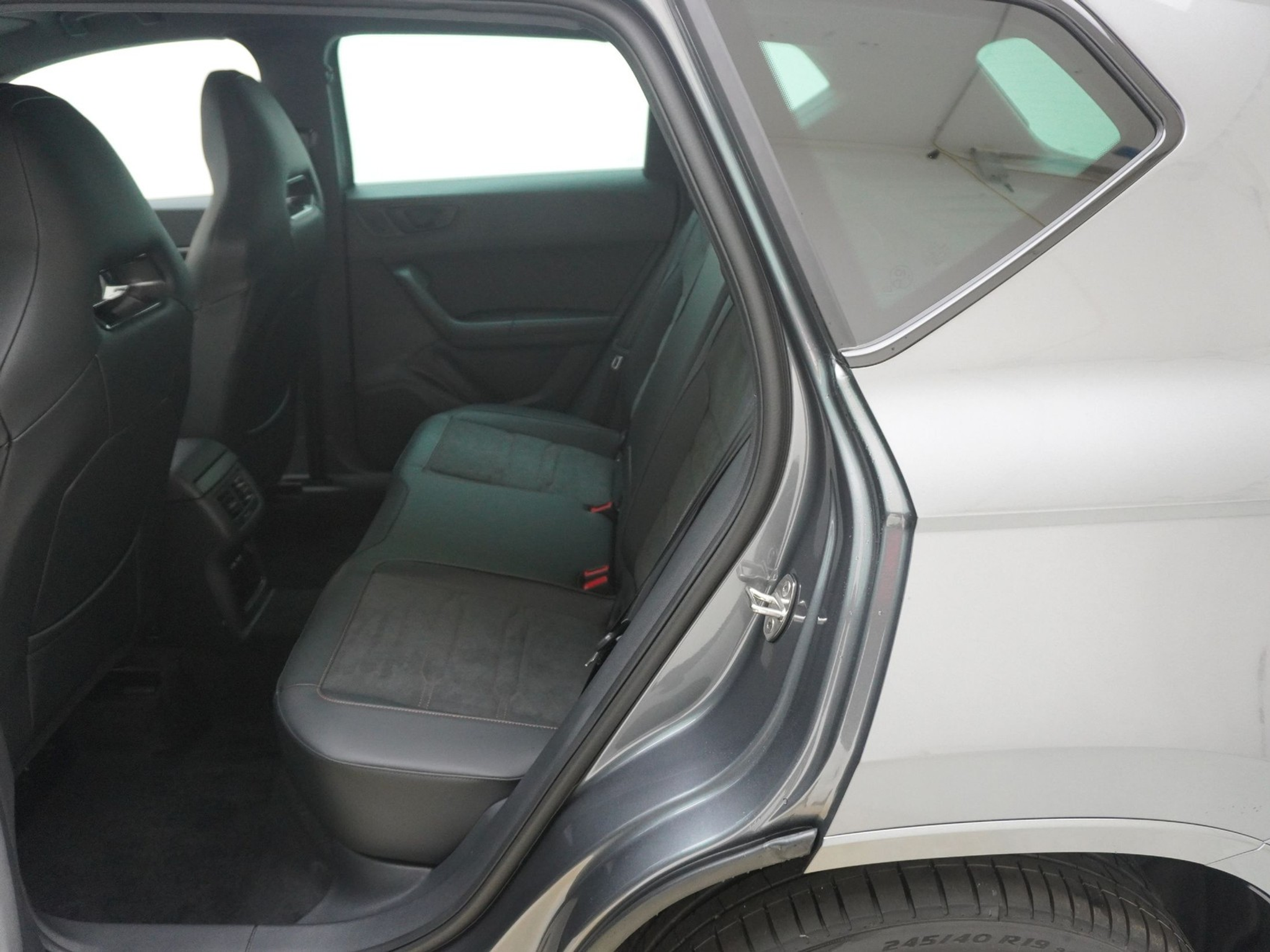 listing desktop thumbnail image 13