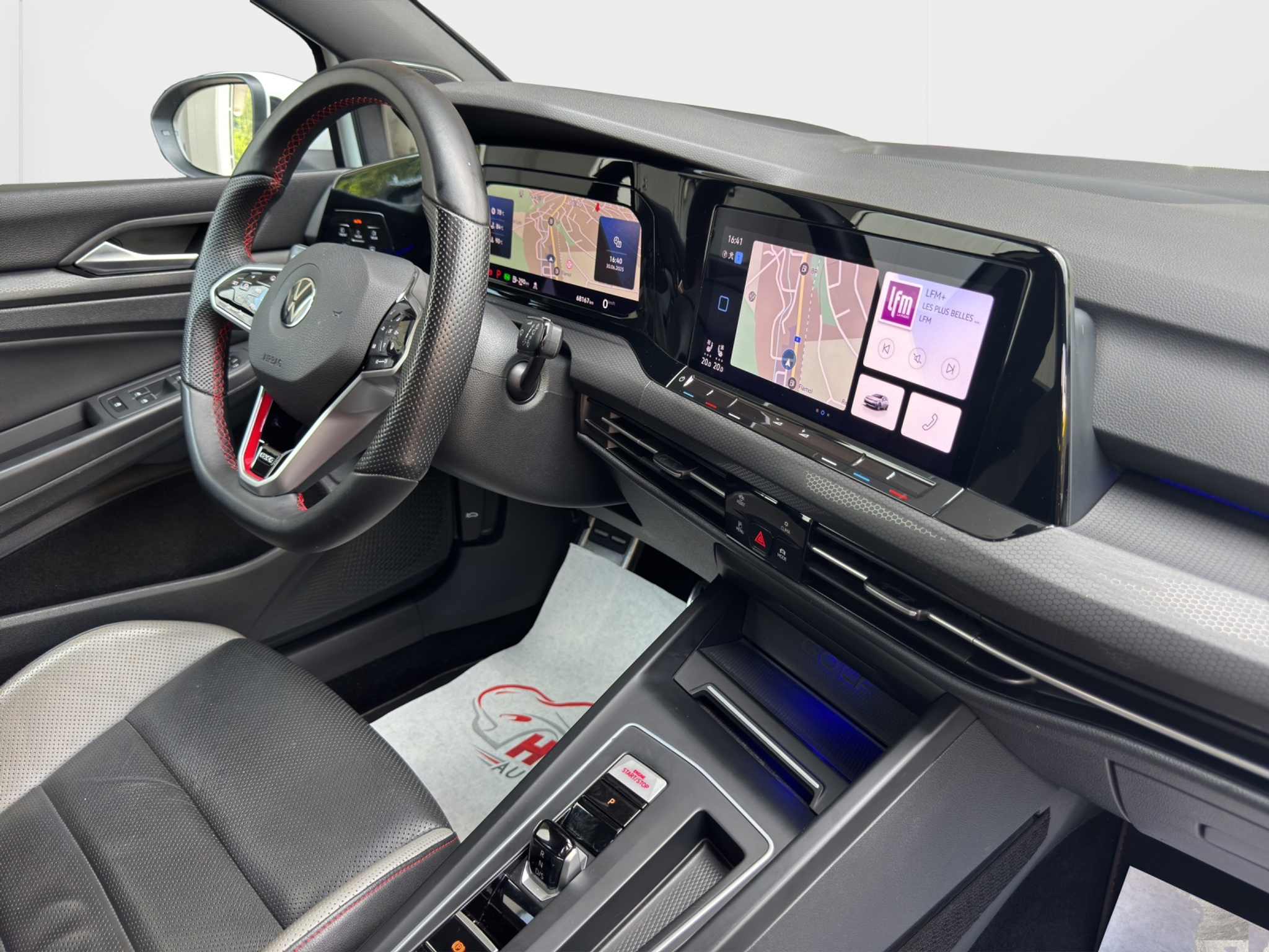 listing desktop thumbnail image 12