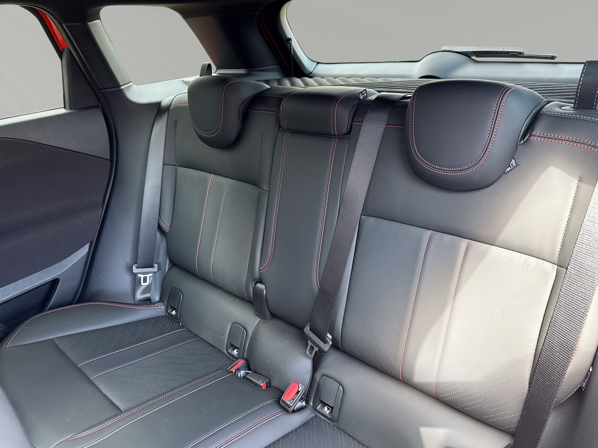 listing desktop thumbnail image 6