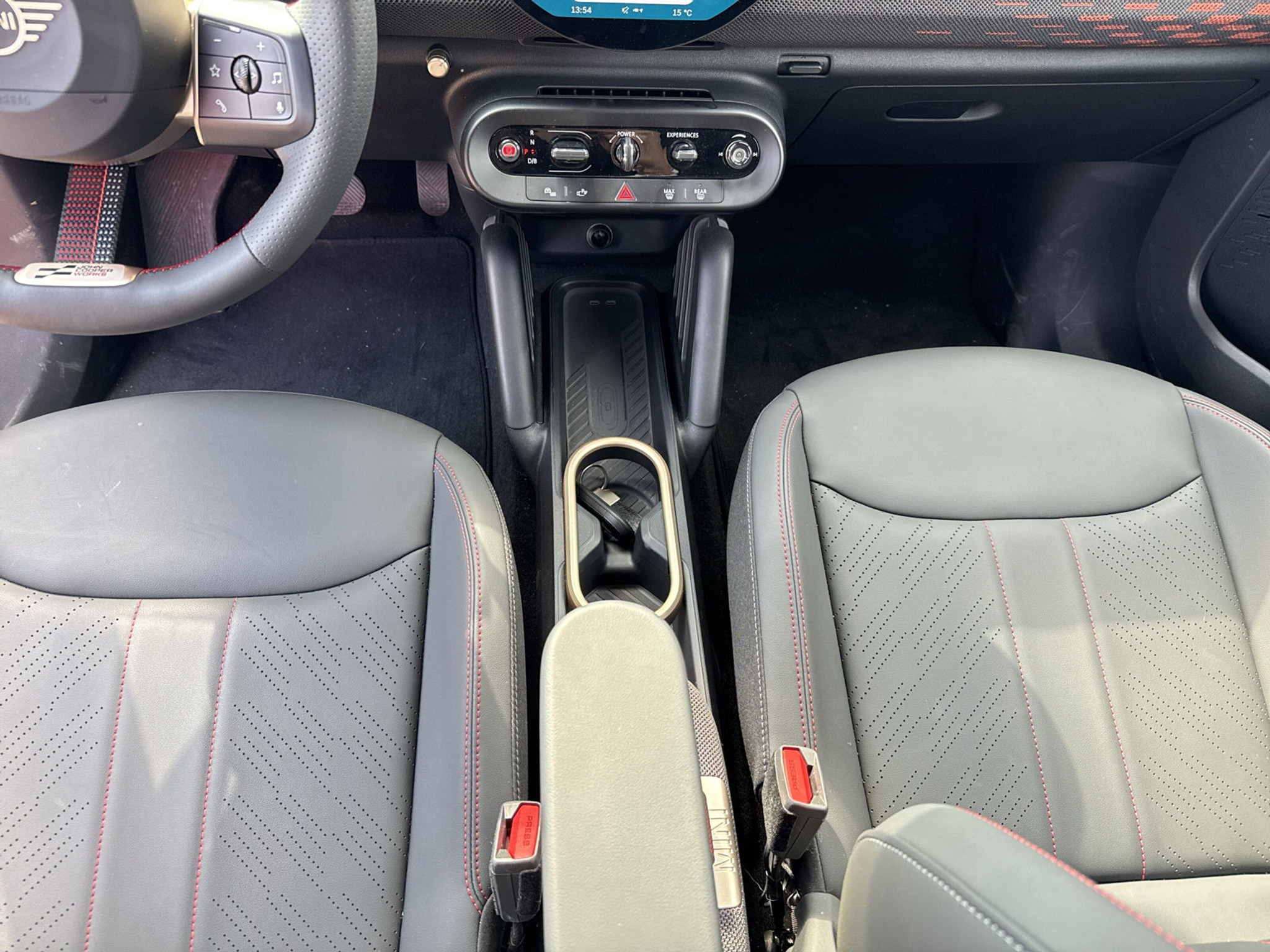 listing desktop thumbnail image 11