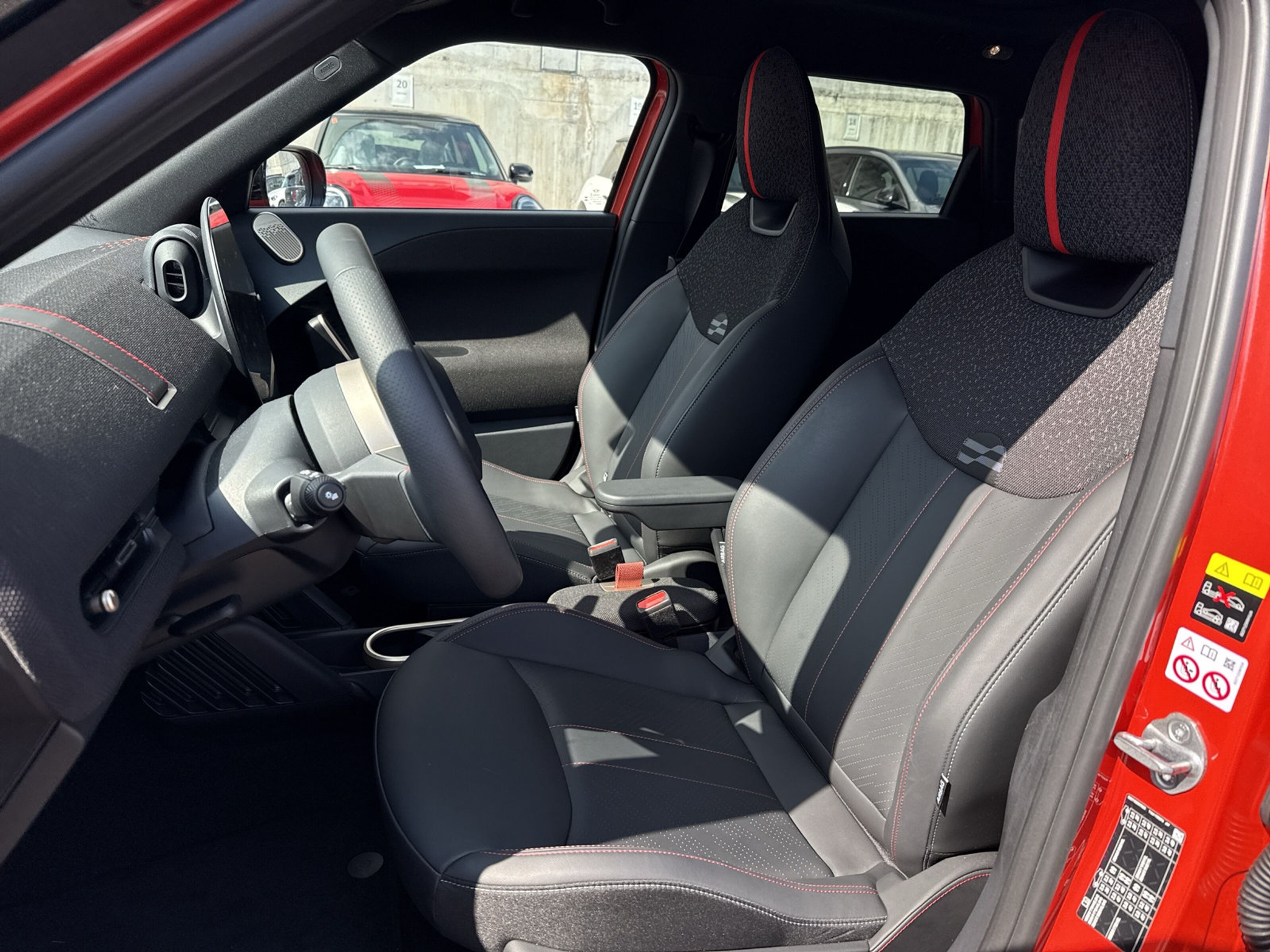 listing desktop thumbnail image 5