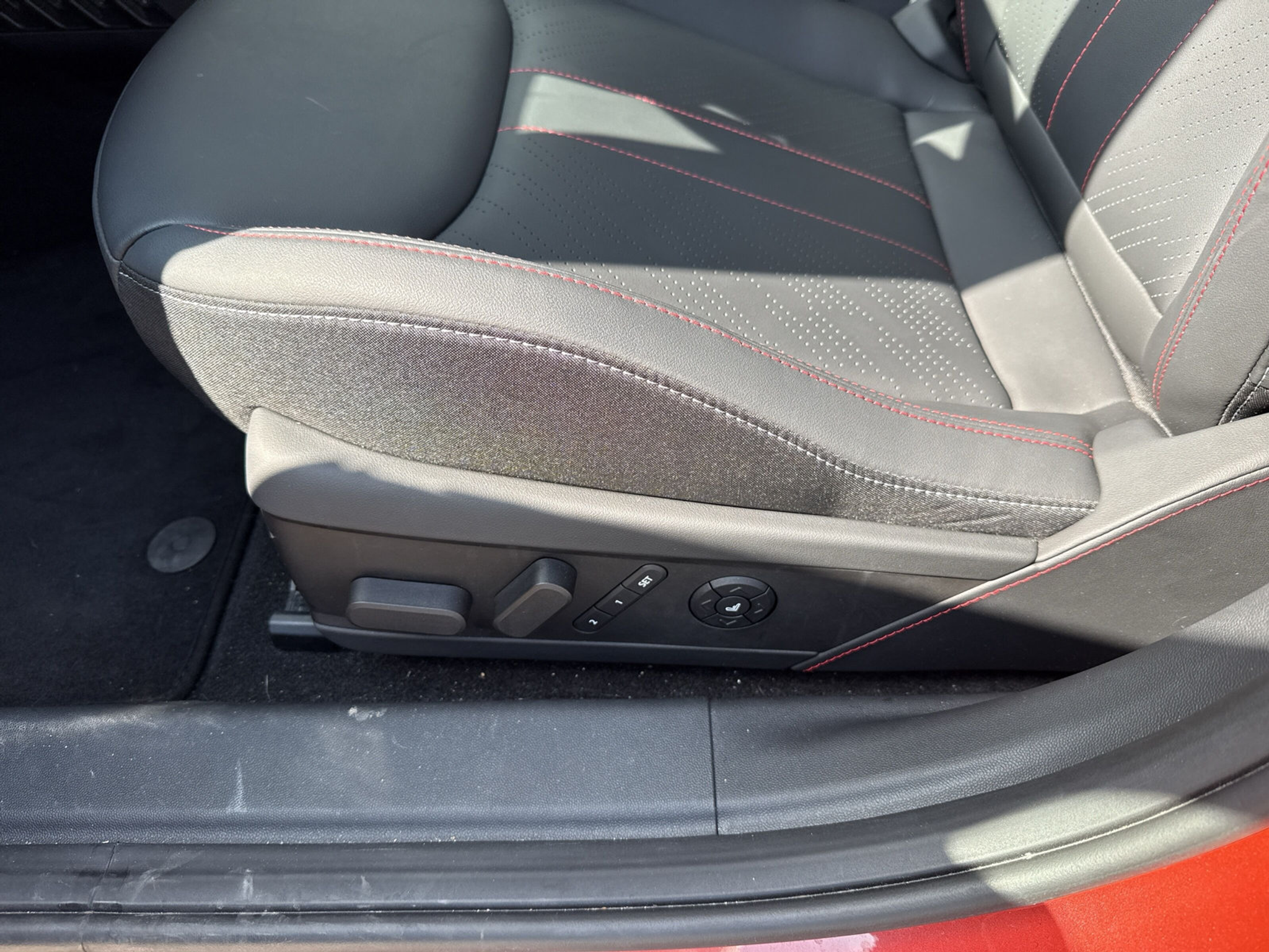 listing desktop thumbnail image 15