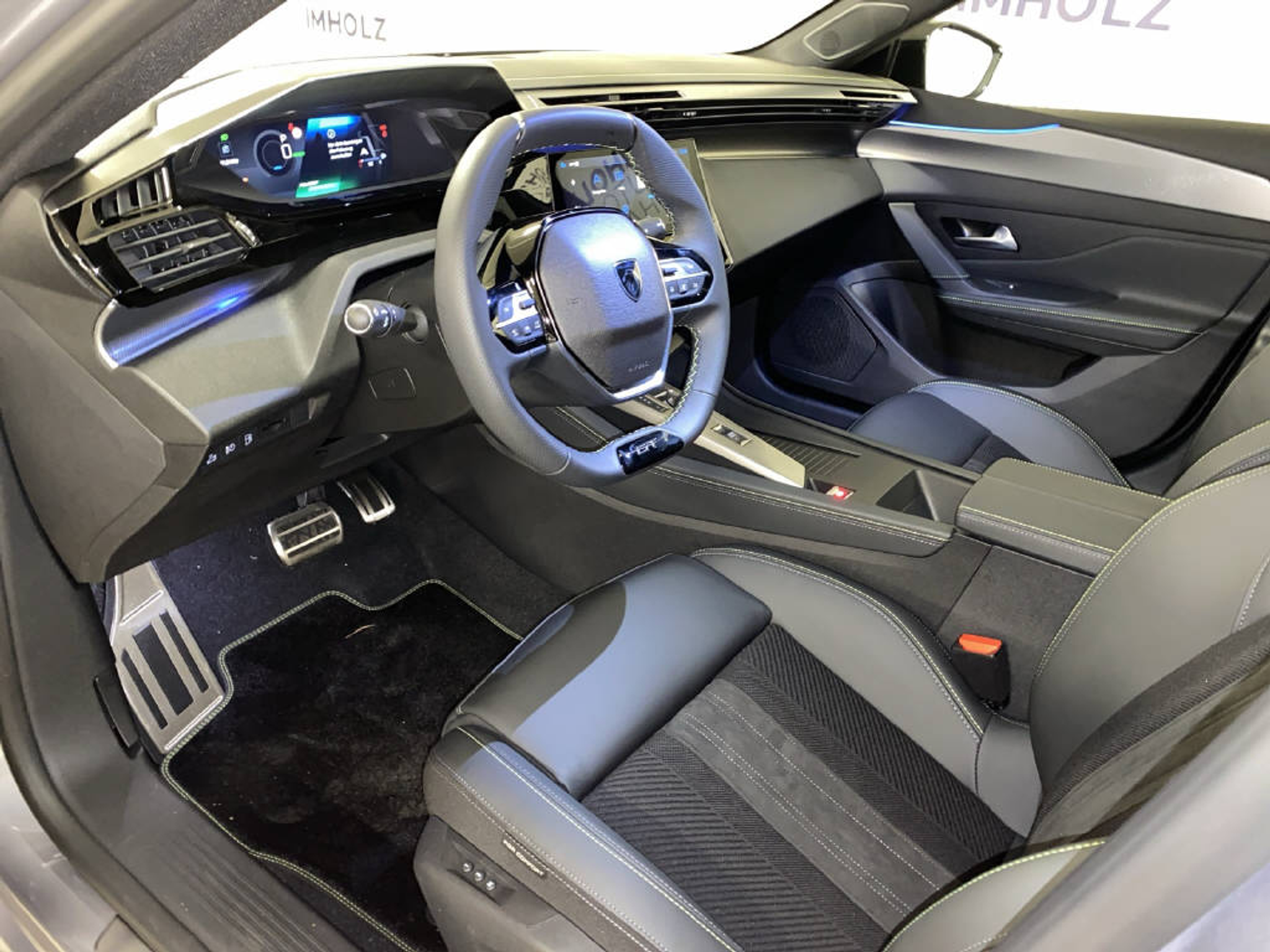 listing desktop thumbnail image 15