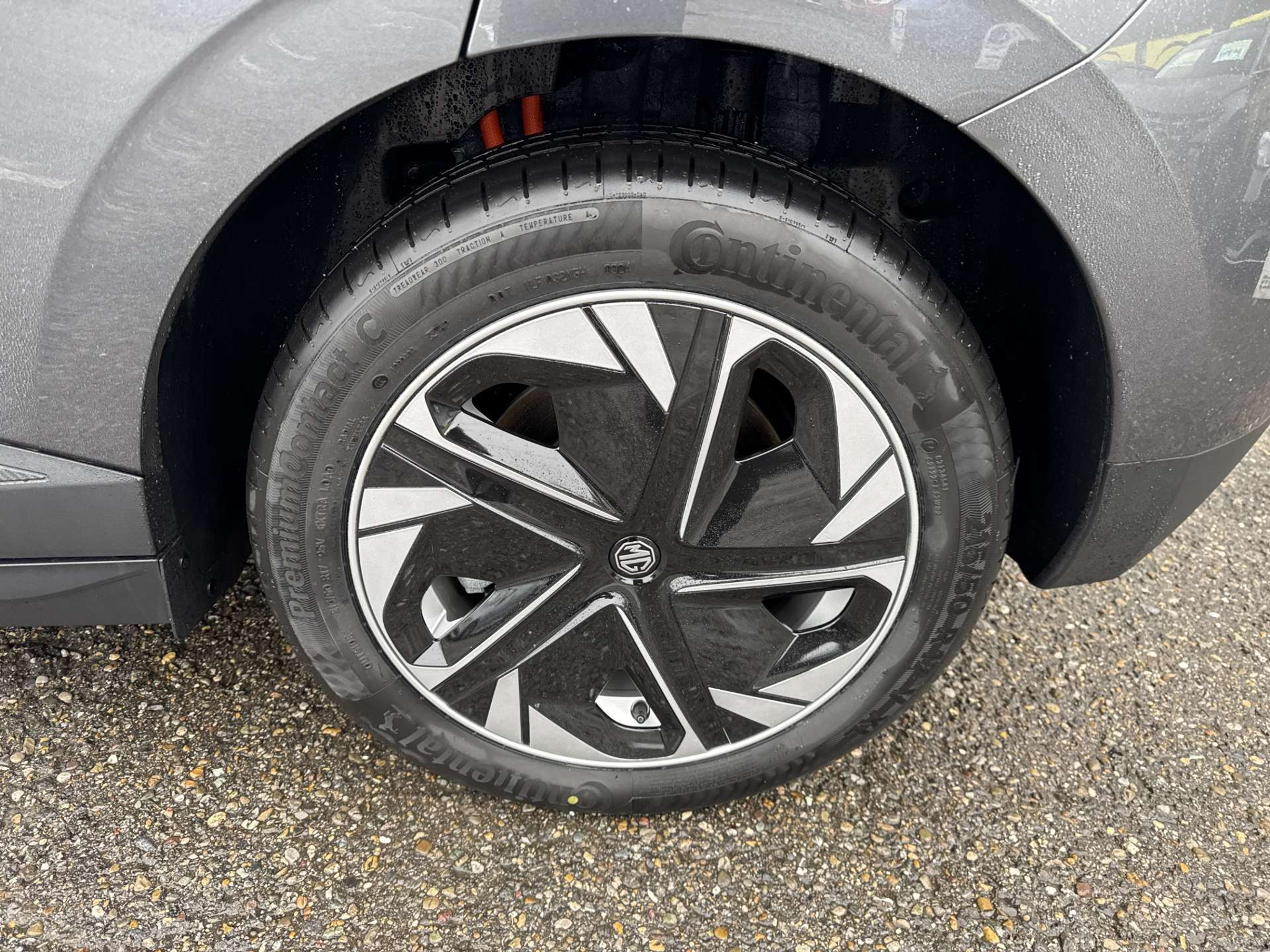 listing desktop thumbnail image 9