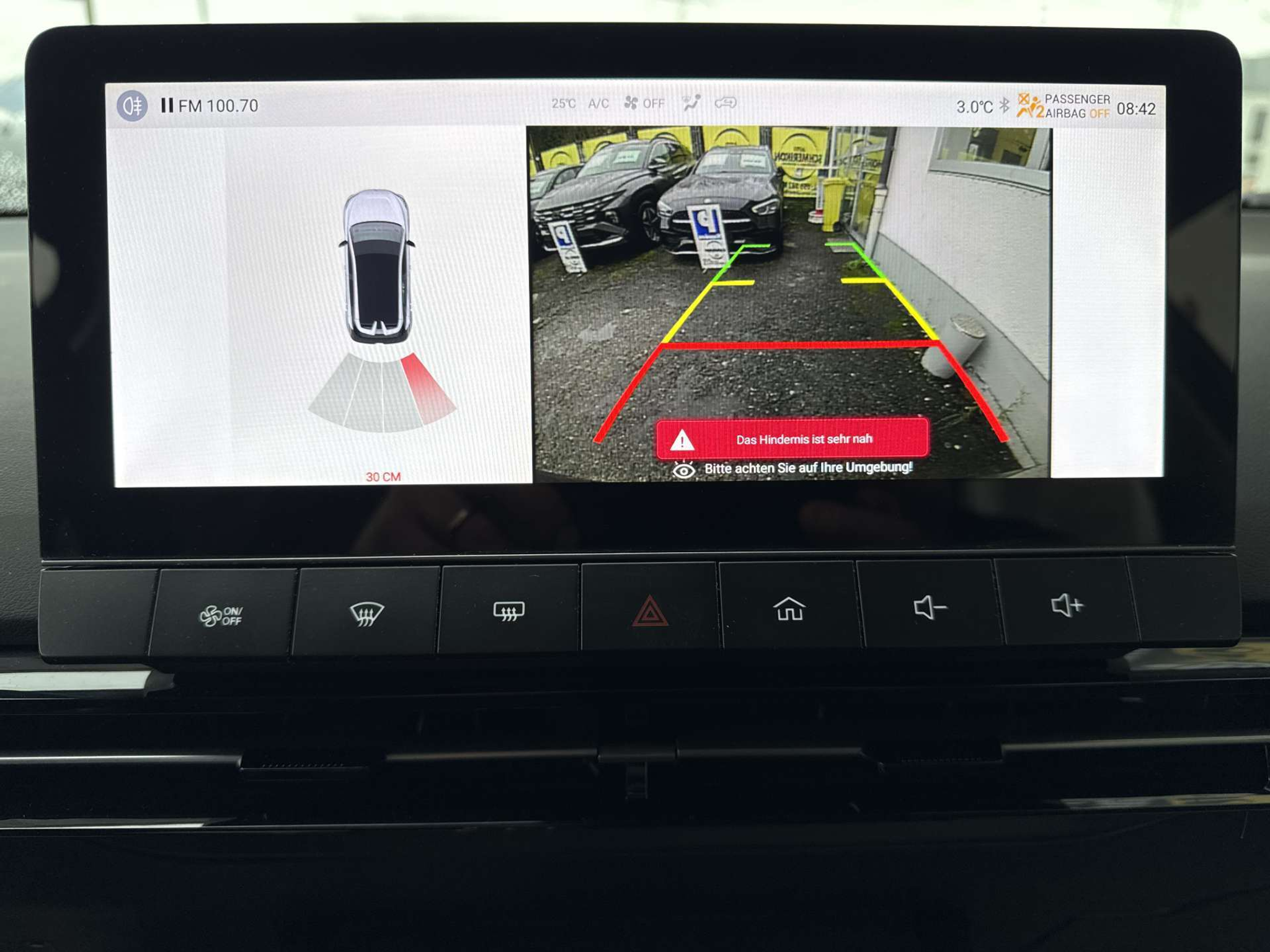 listing desktop thumbnail image 10