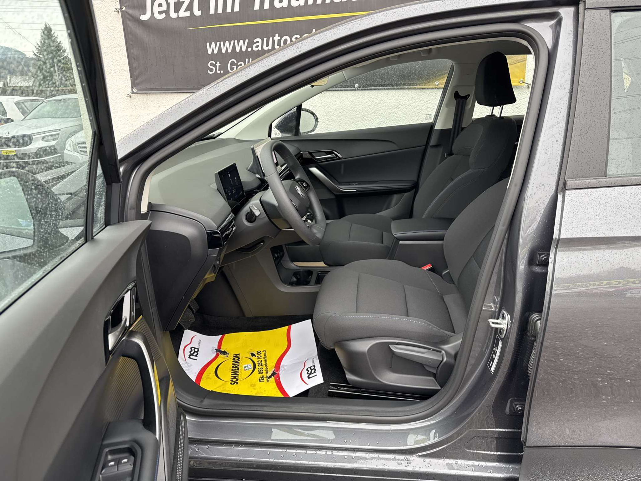 listing desktop thumbnail image 6