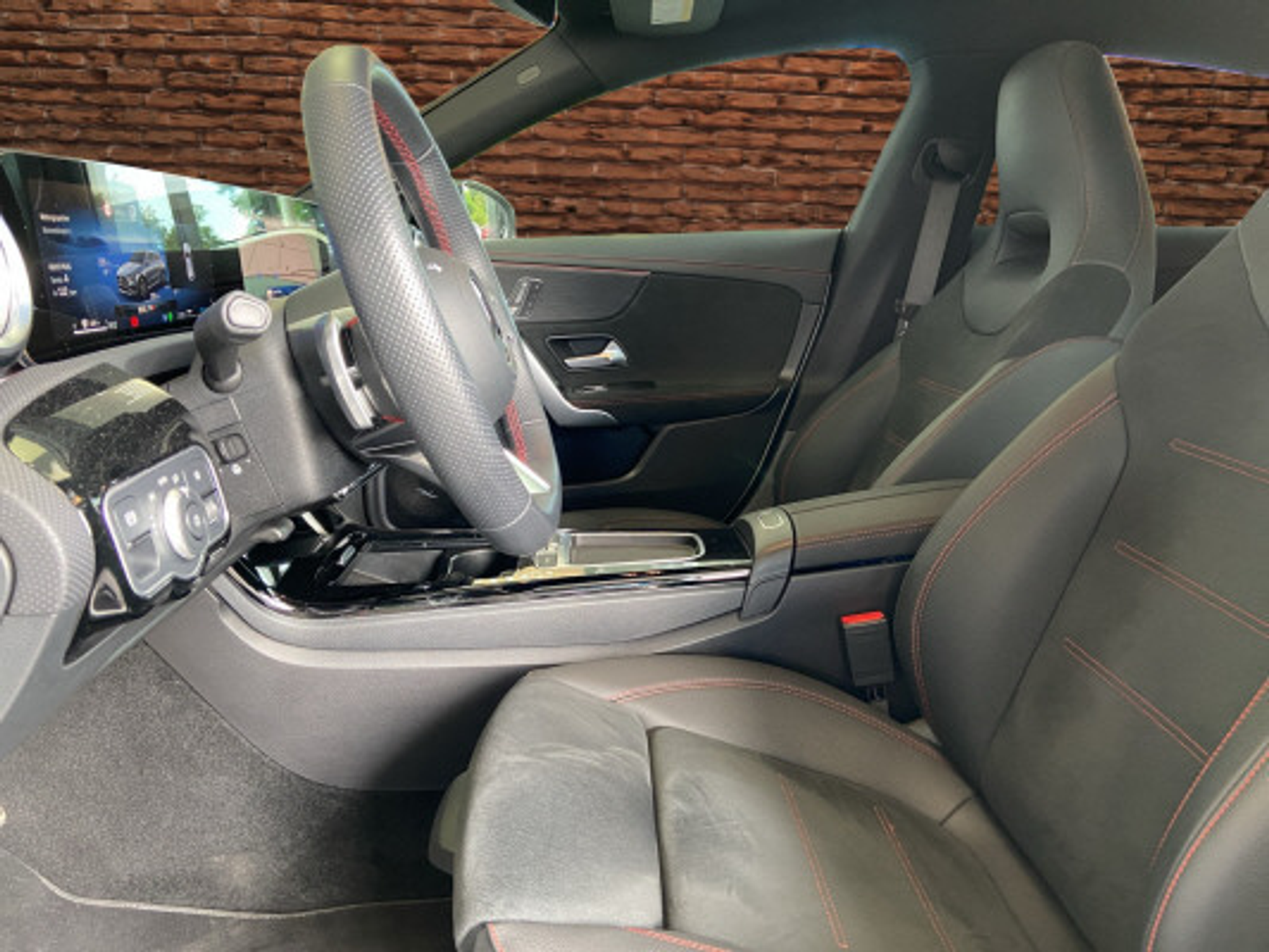 listing desktop thumbnail image 11