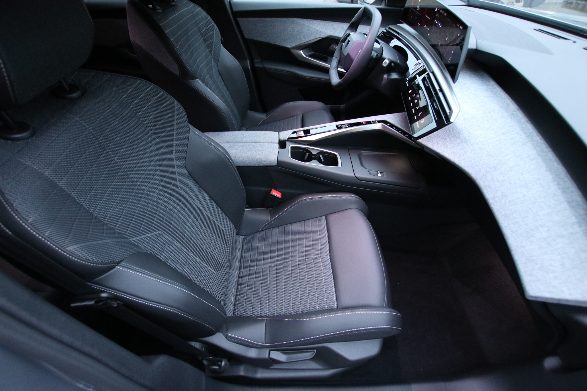 listing desktop thumbnail image 12