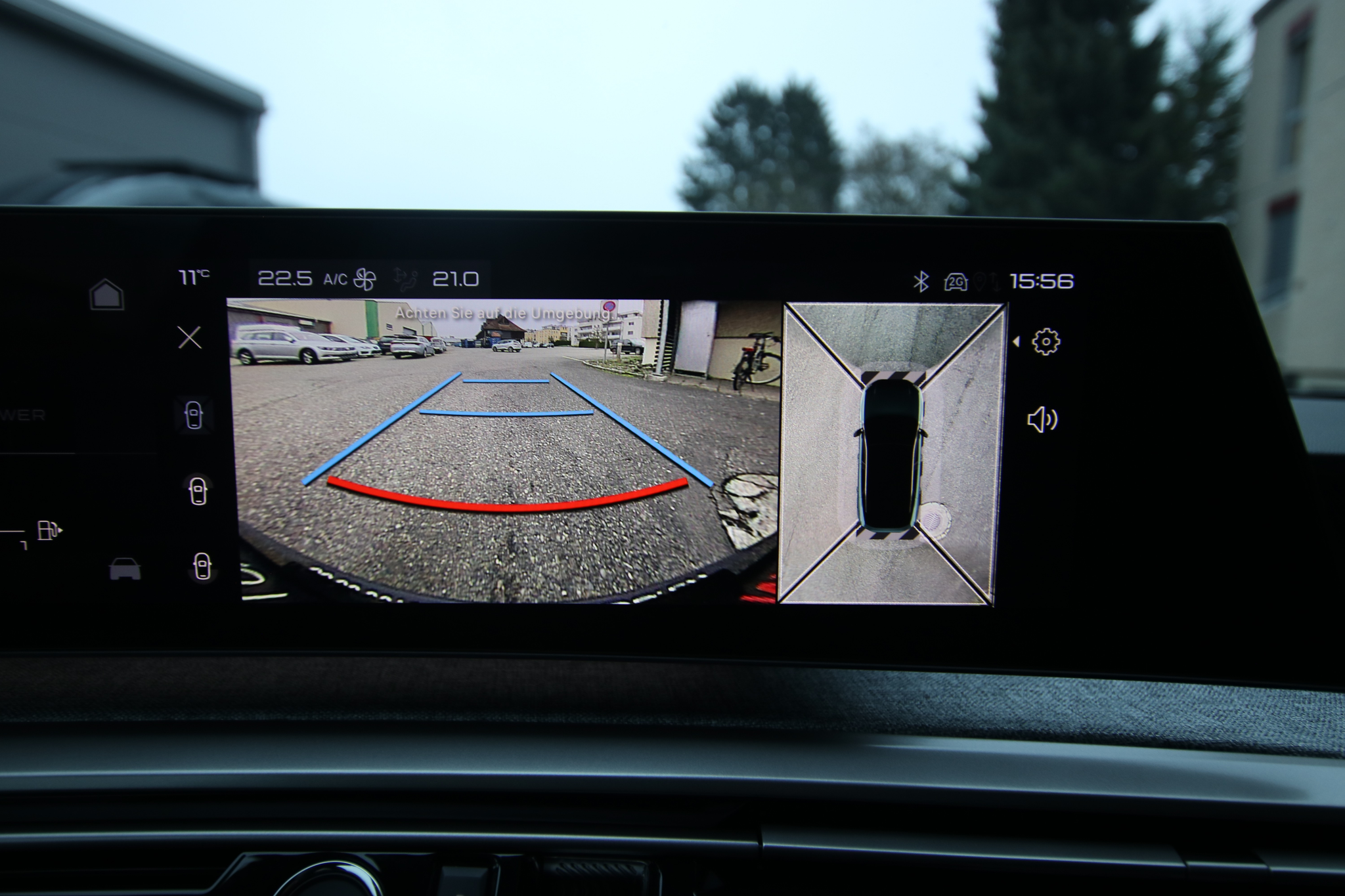 listing desktop thumbnail image 17