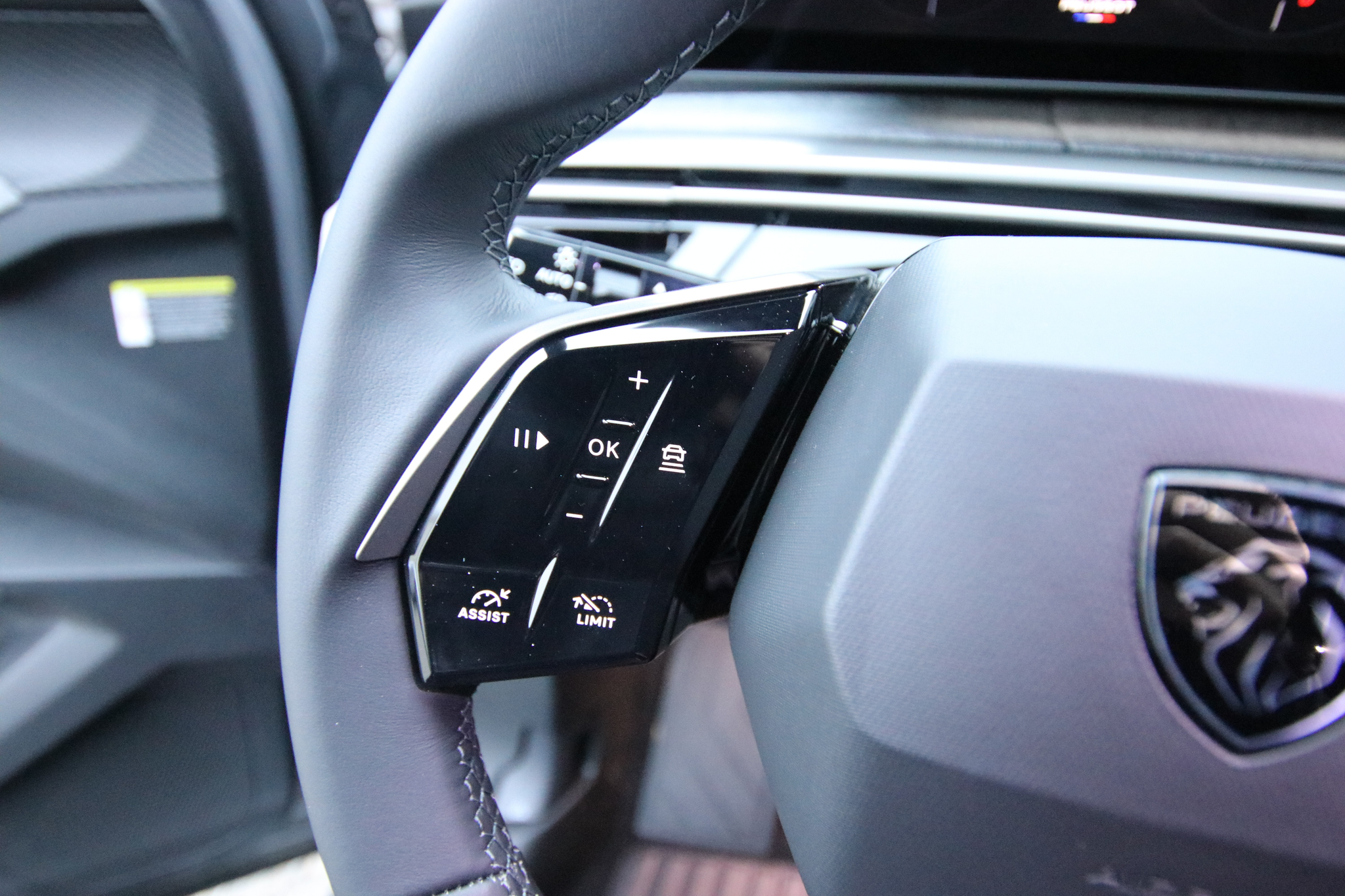 listing desktop thumbnail image 29