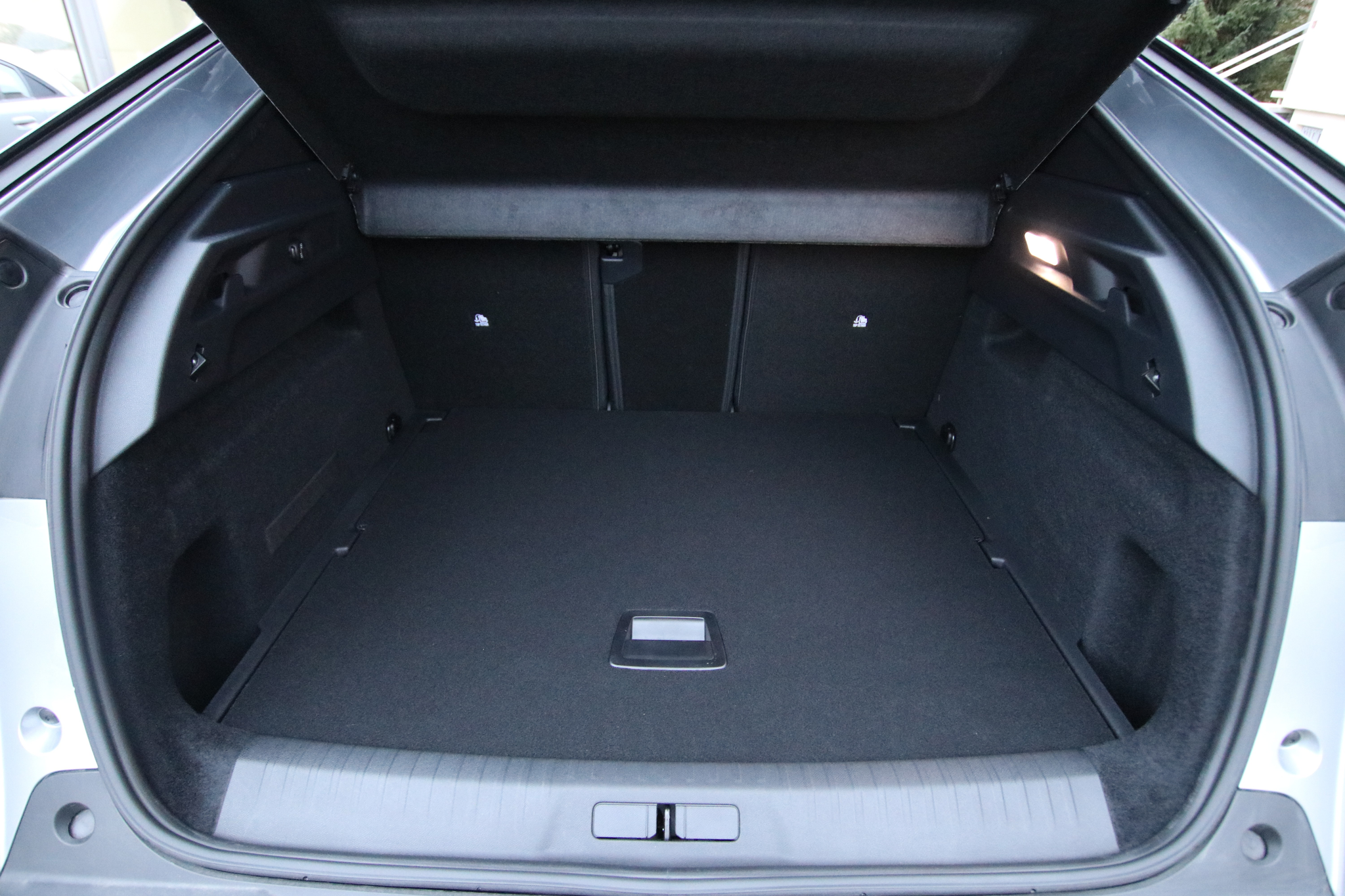 listing desktop thumbnail image 15