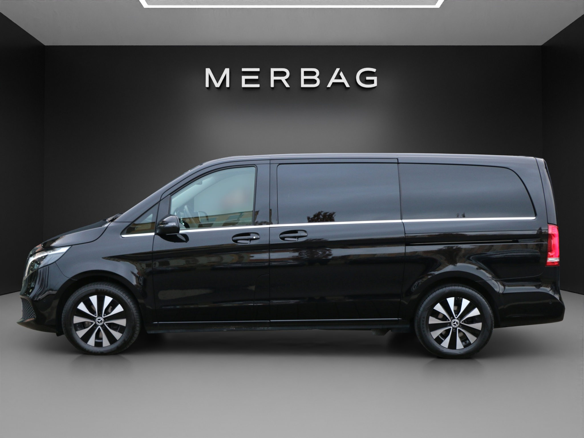 listing desktop thumbnail image 1