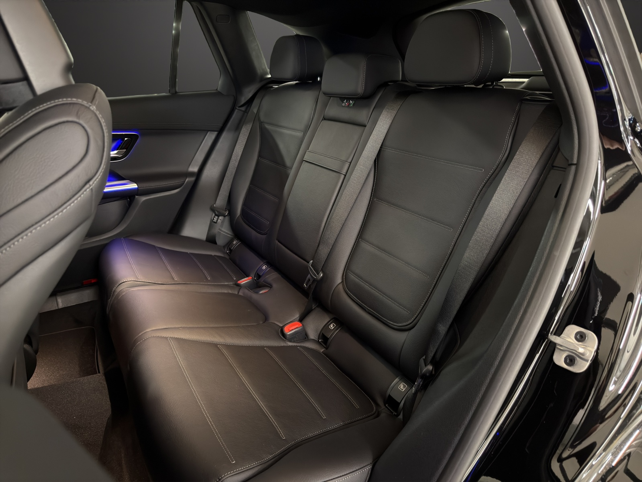 listing desktop thumbnail image 14