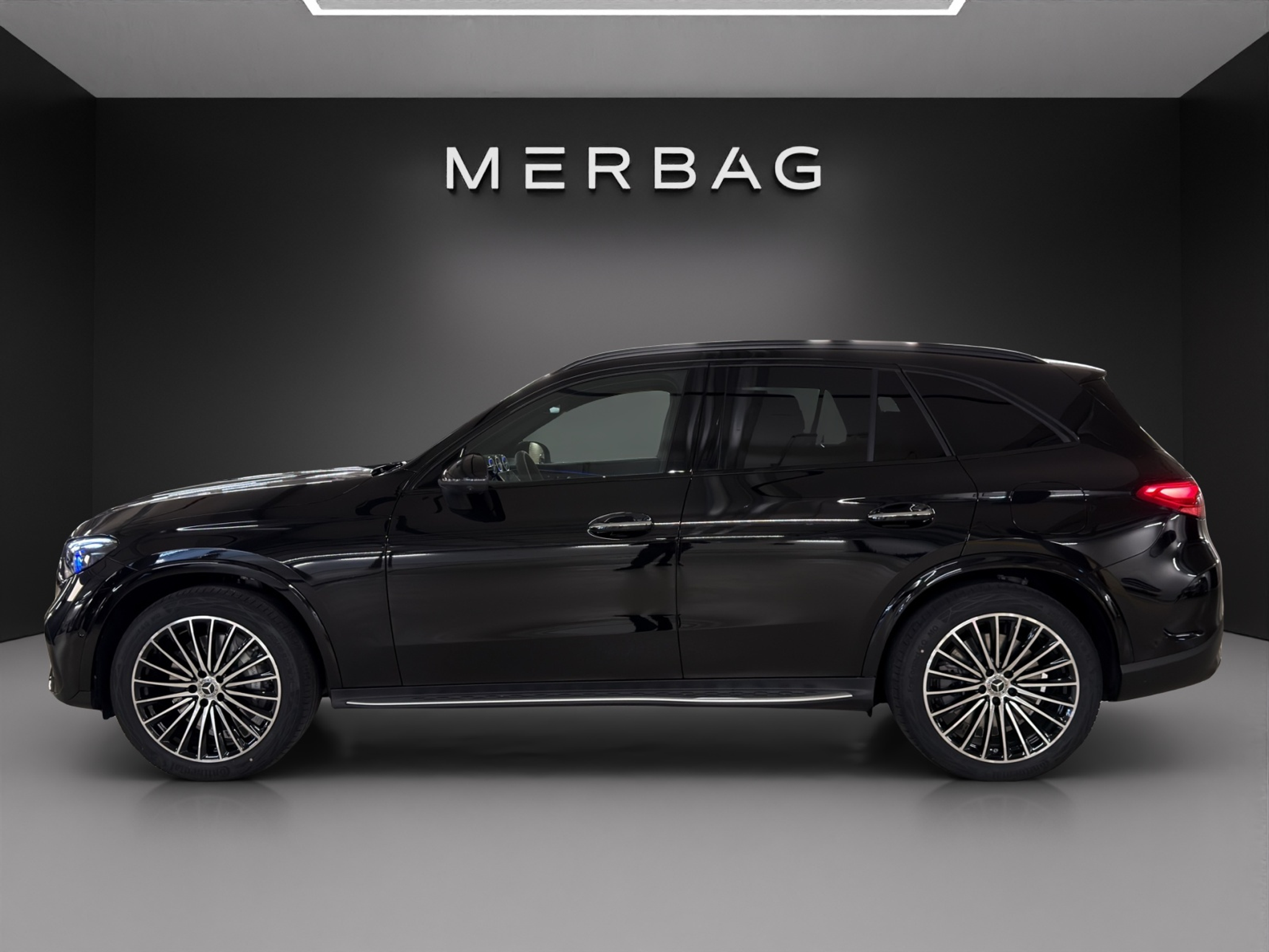 listing desktop thumbnail image 3