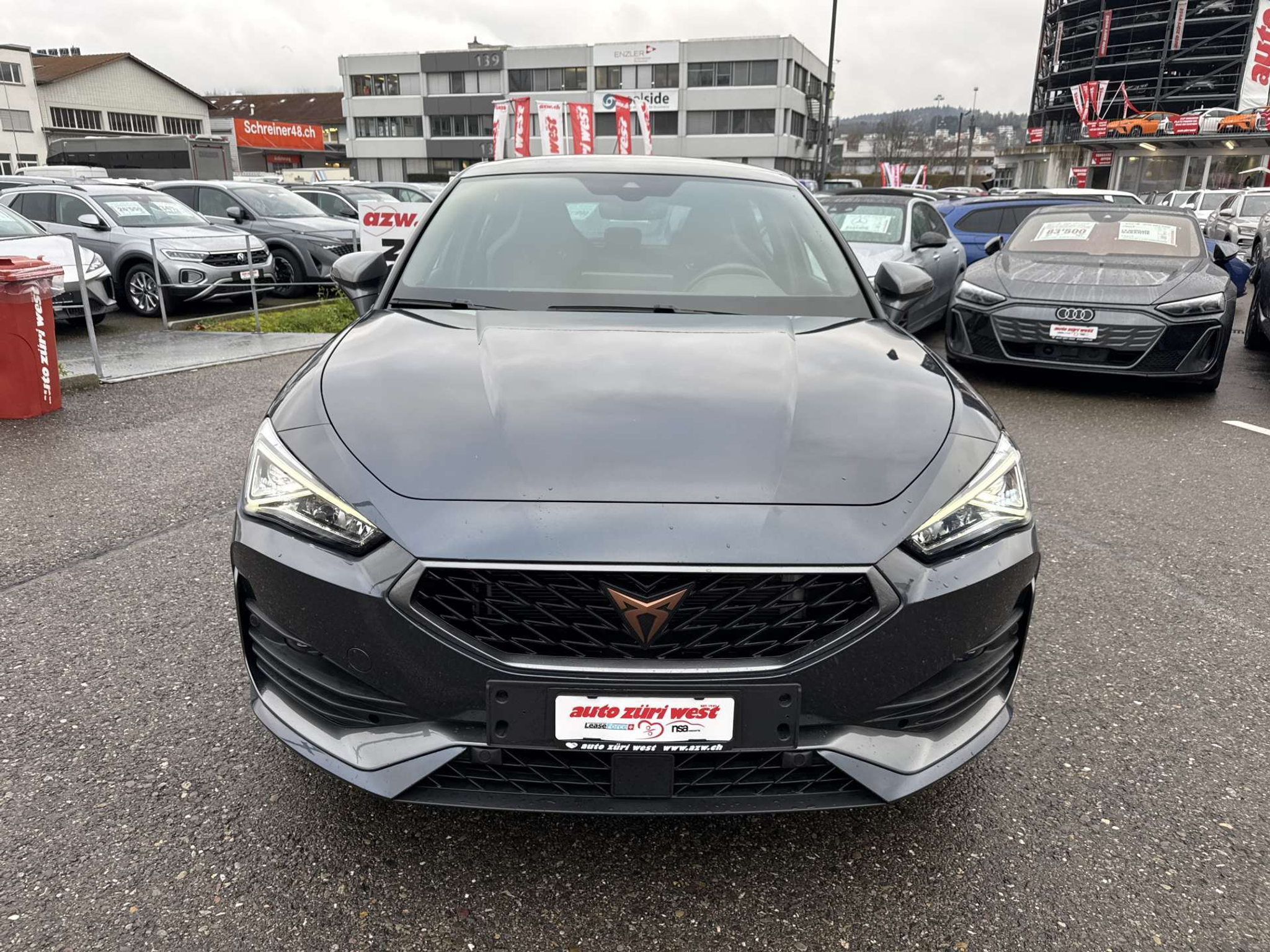 listing desktop thumbnail image 13